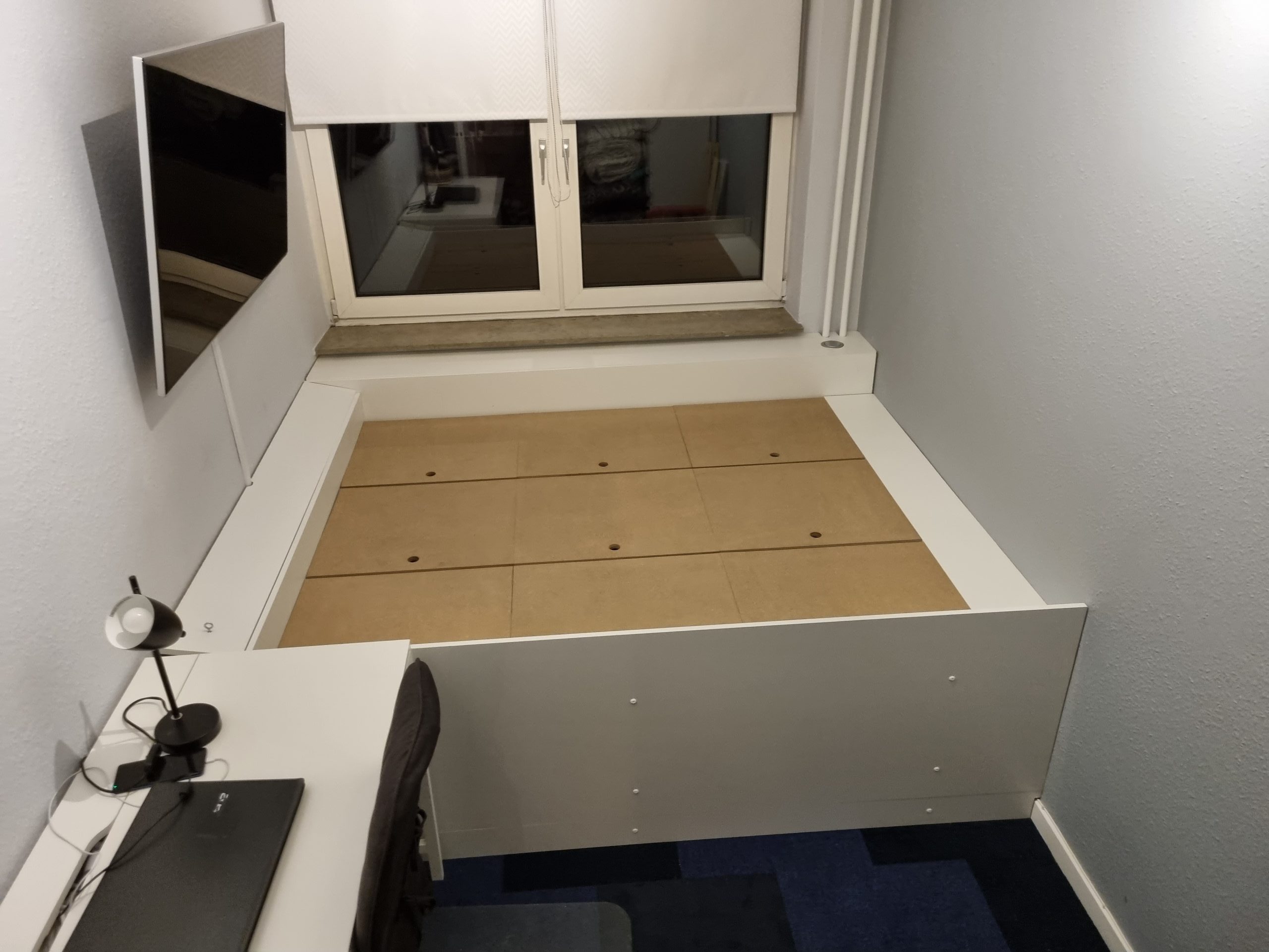 Gæsteseng af klædeskabe