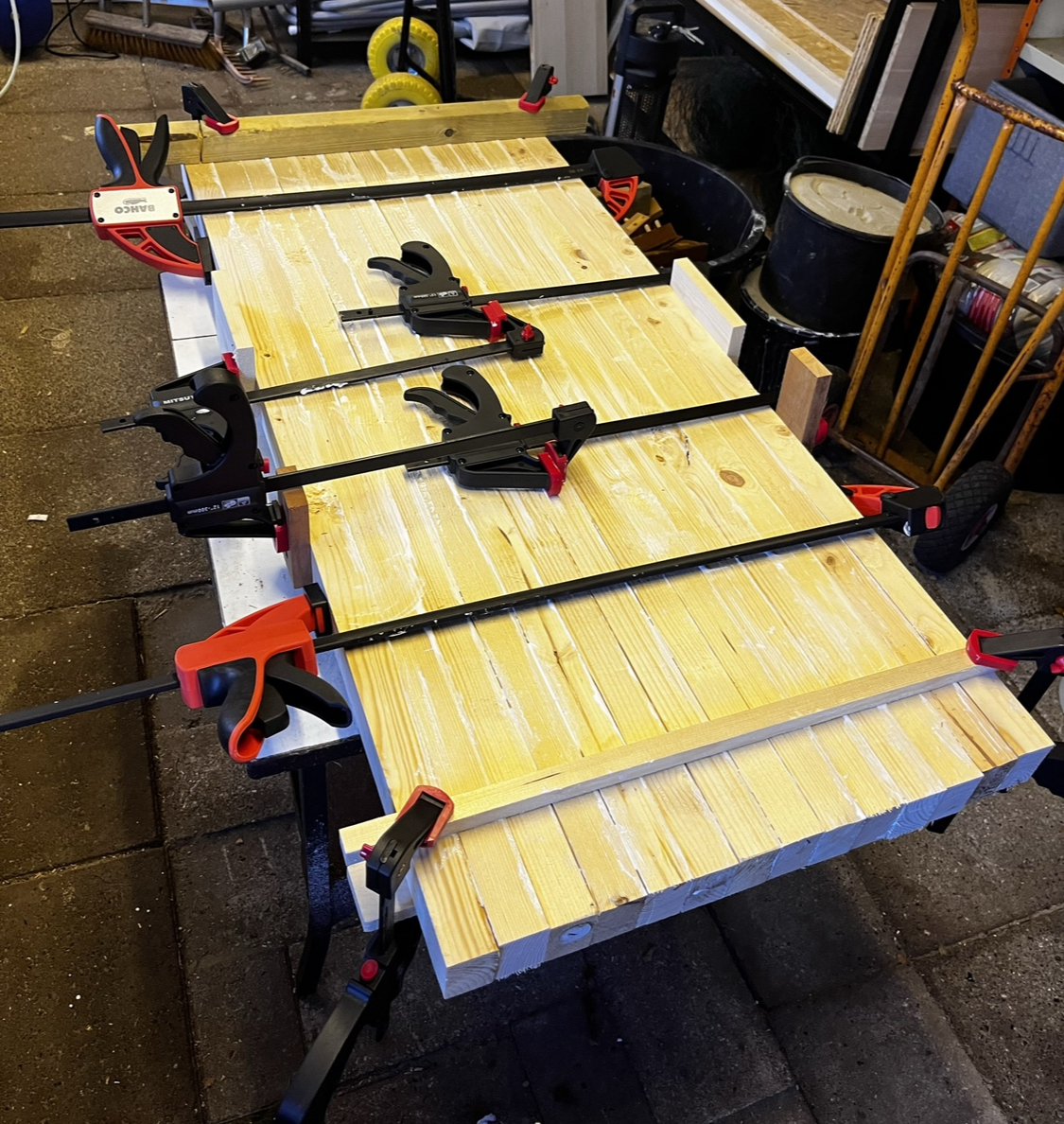 Trækunst af limede lægter