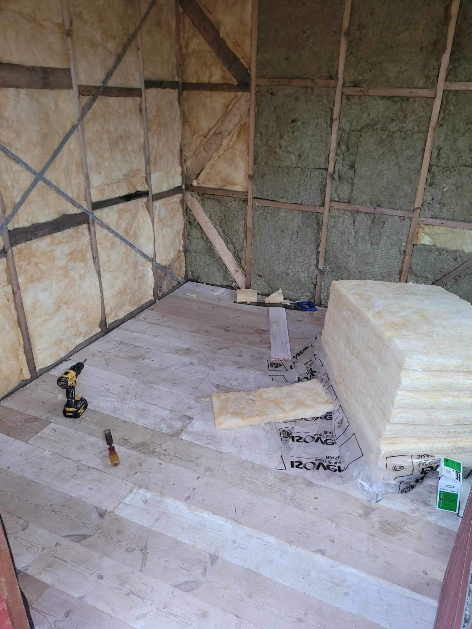 Billigt förråd av återvunna material