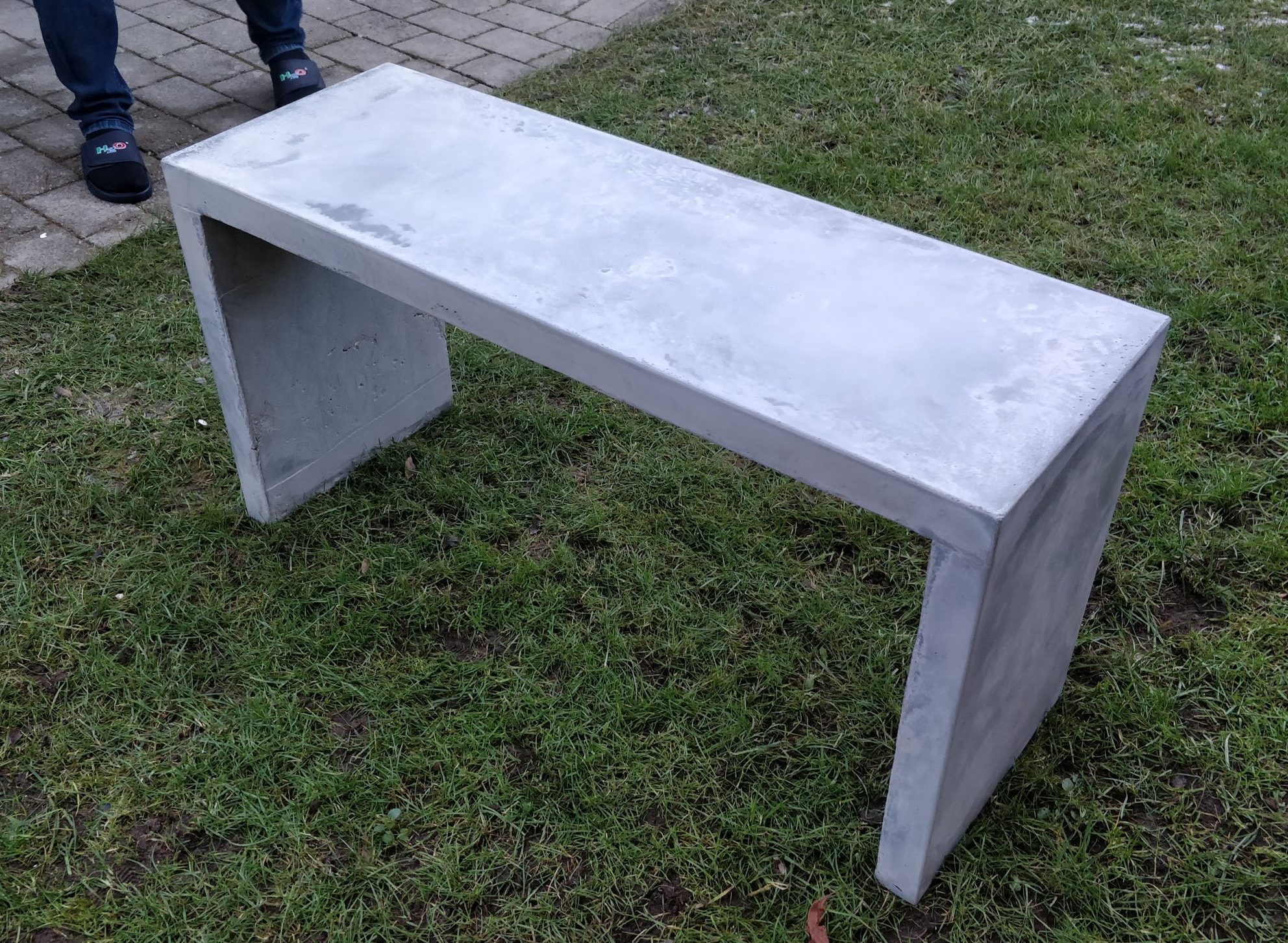 Betonbænk af fiberbeton