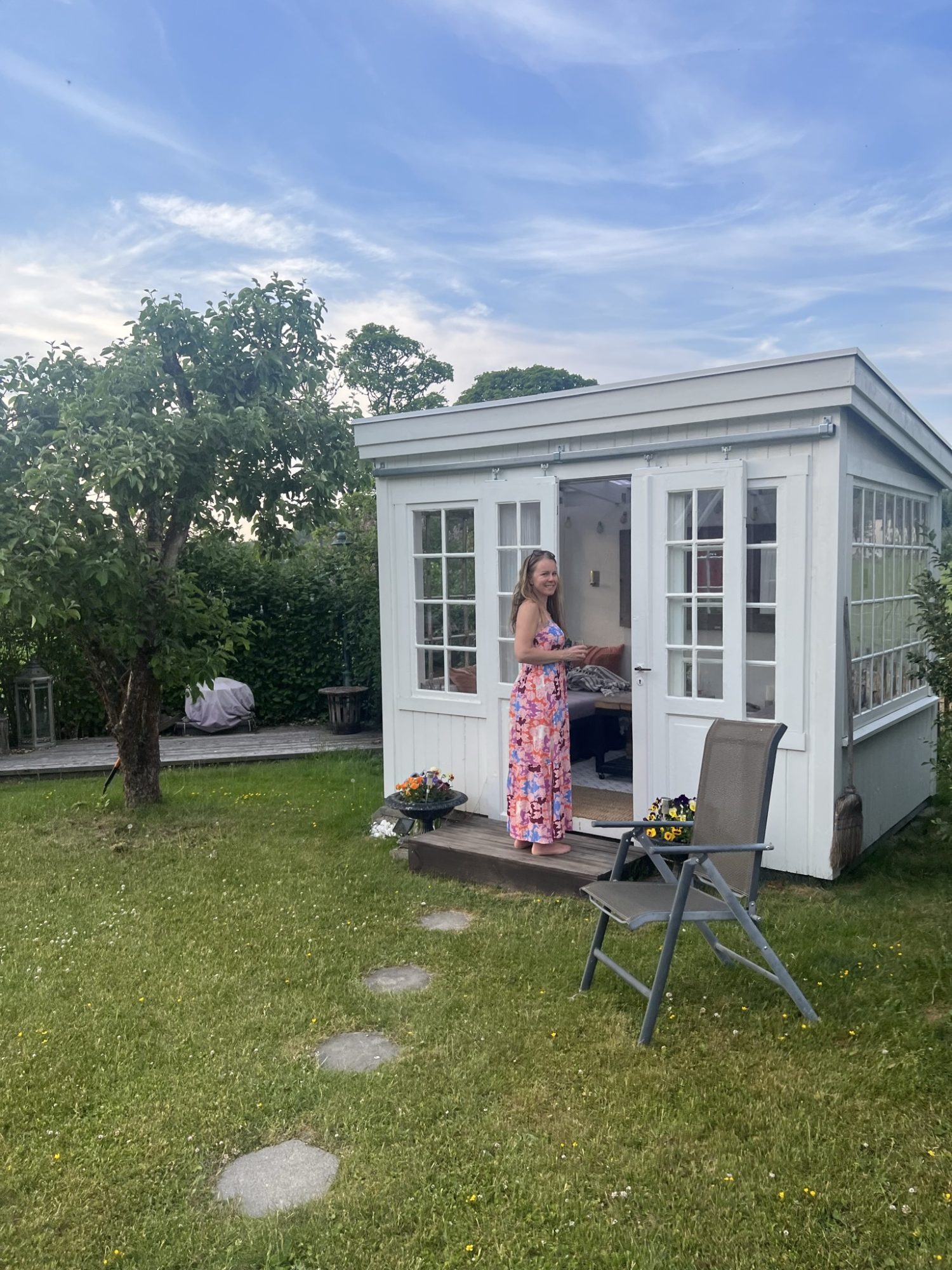 Litet uterum med fönster från 1865