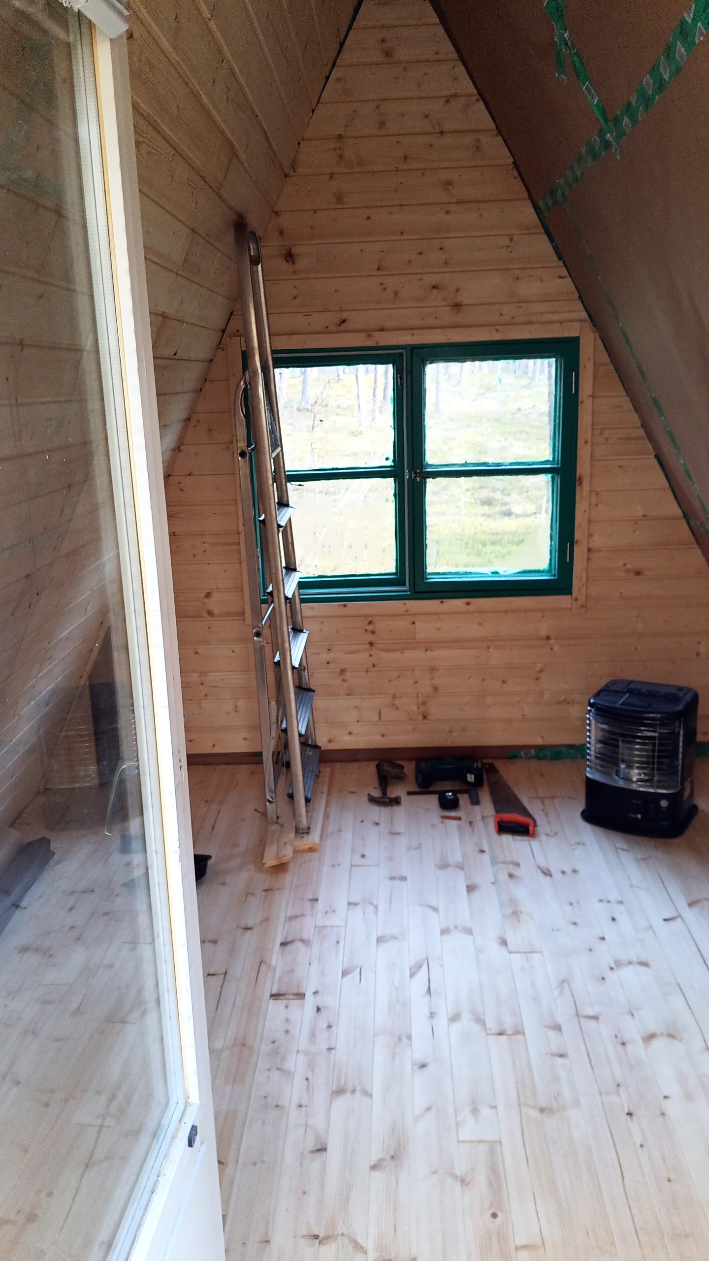 Trästuga av återvunna material