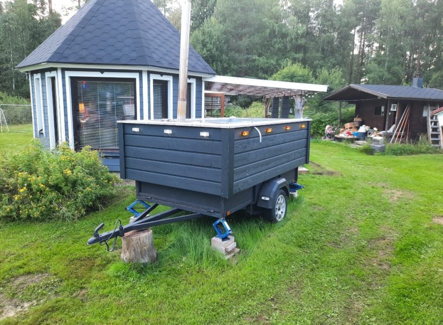 Man cave med liten terrass