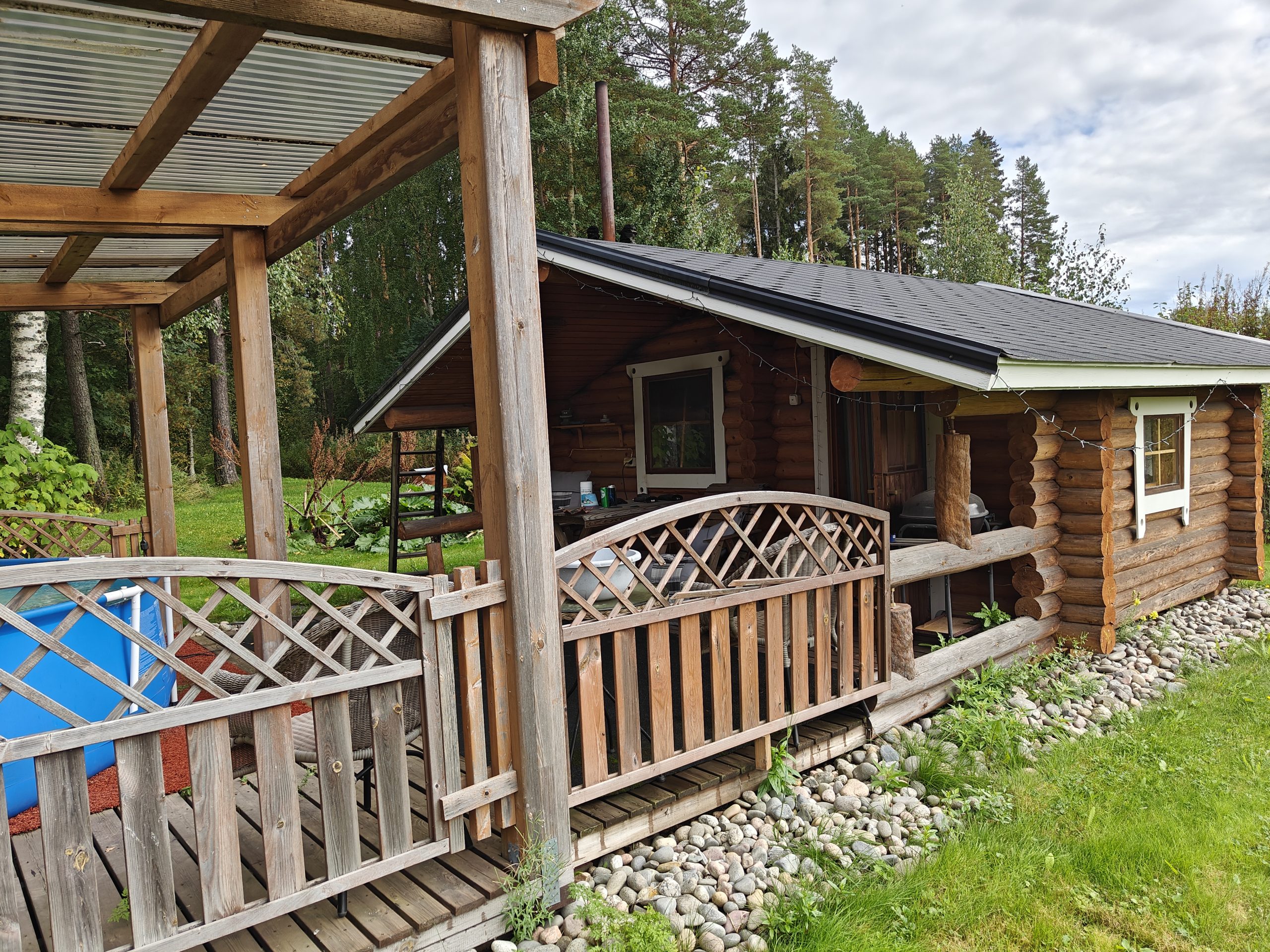 Timmerstuga med bastu