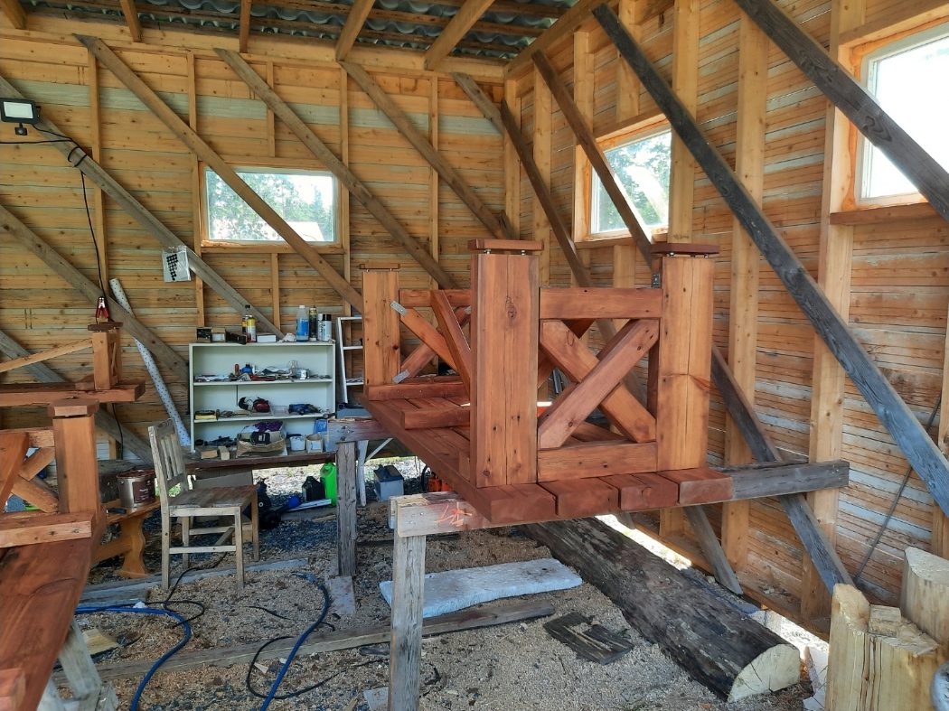 Hagemøbler laget av resirkulerte materialer