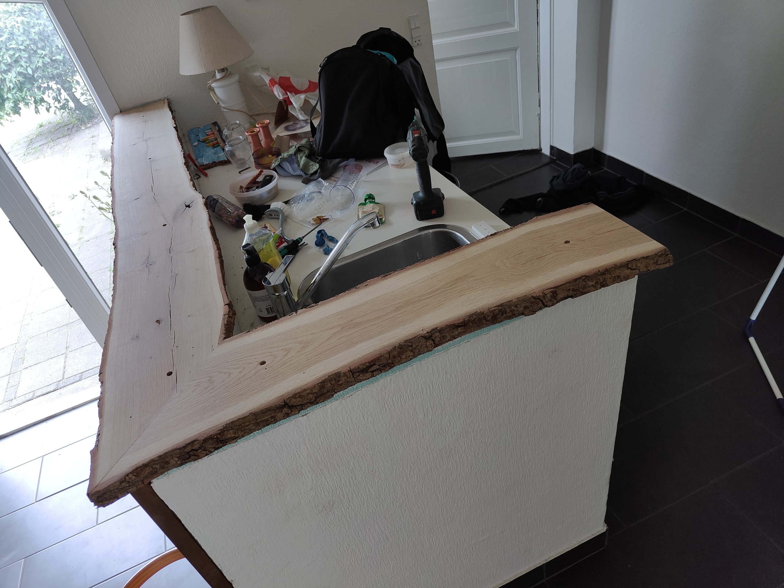 Halvvegg med fiskebein