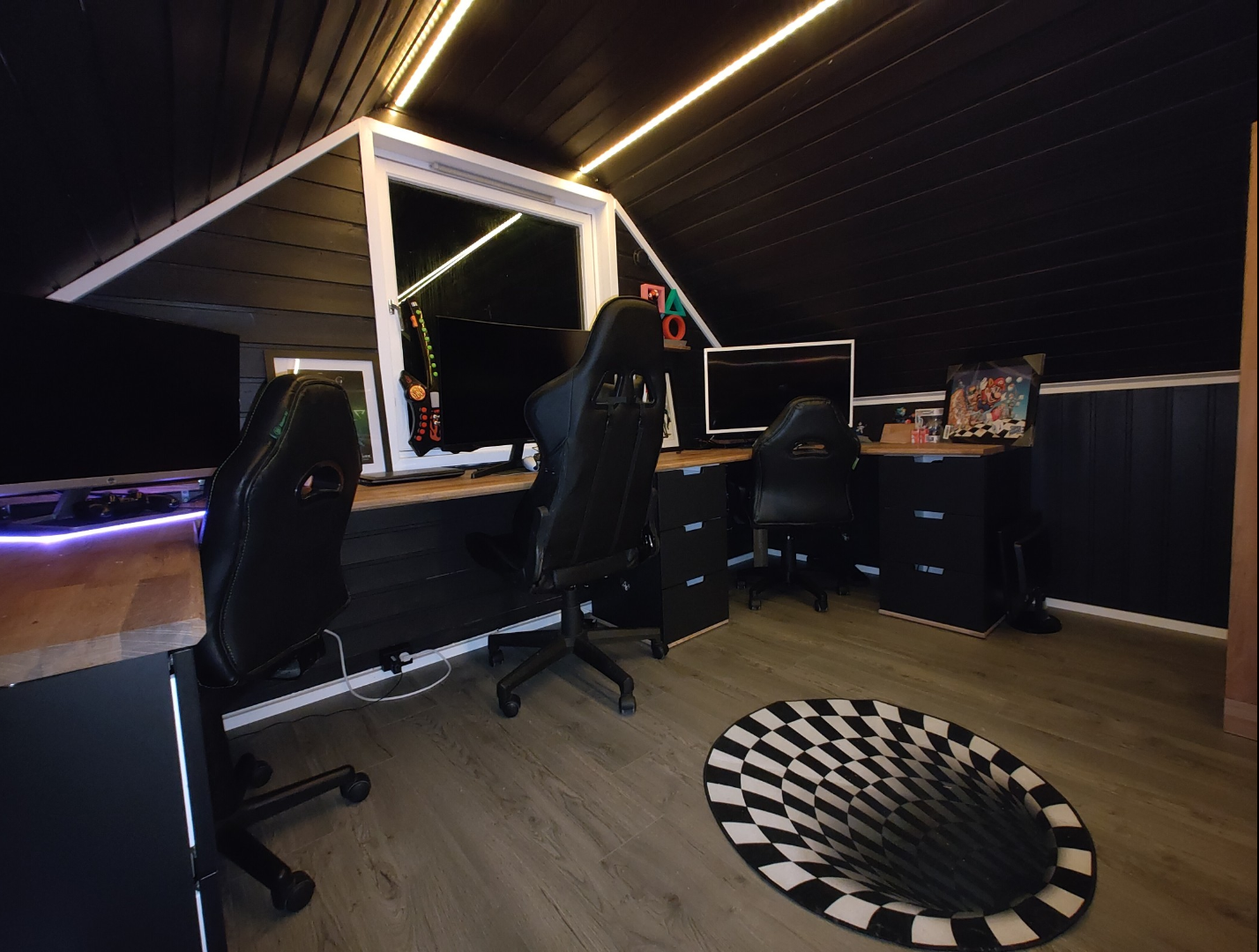 Gamingrom på loftet