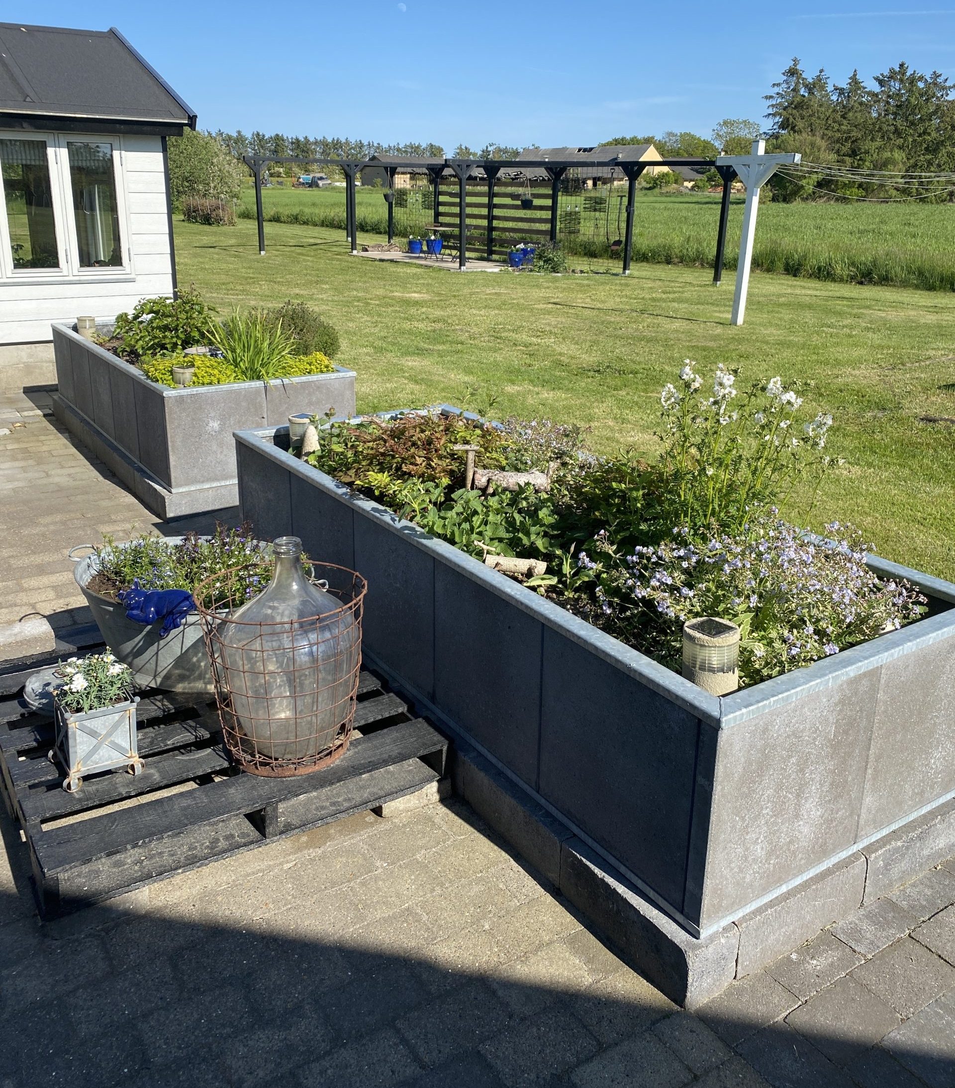 Vedlikeholdsfrie høybed