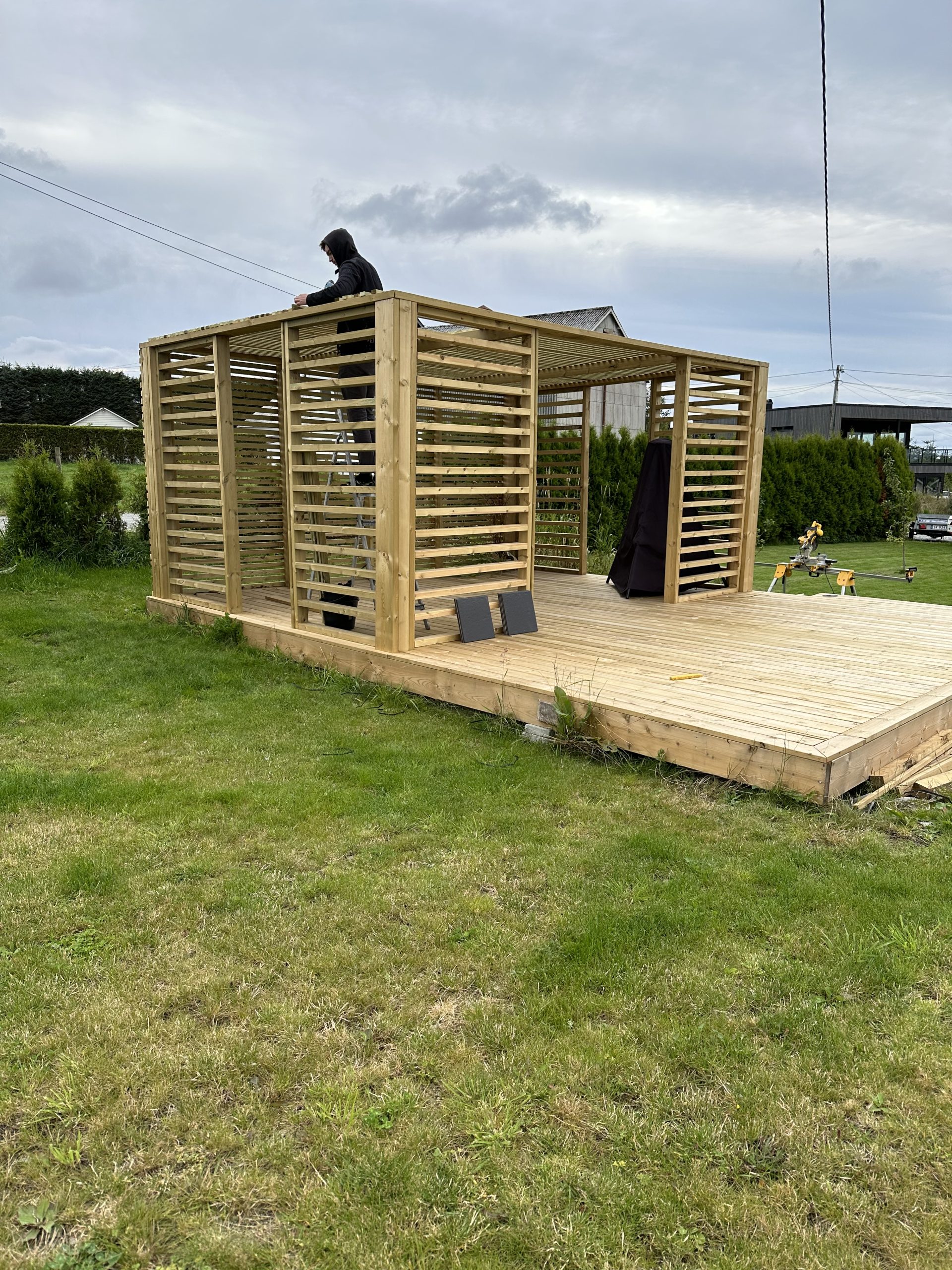 Pergola på terrasse