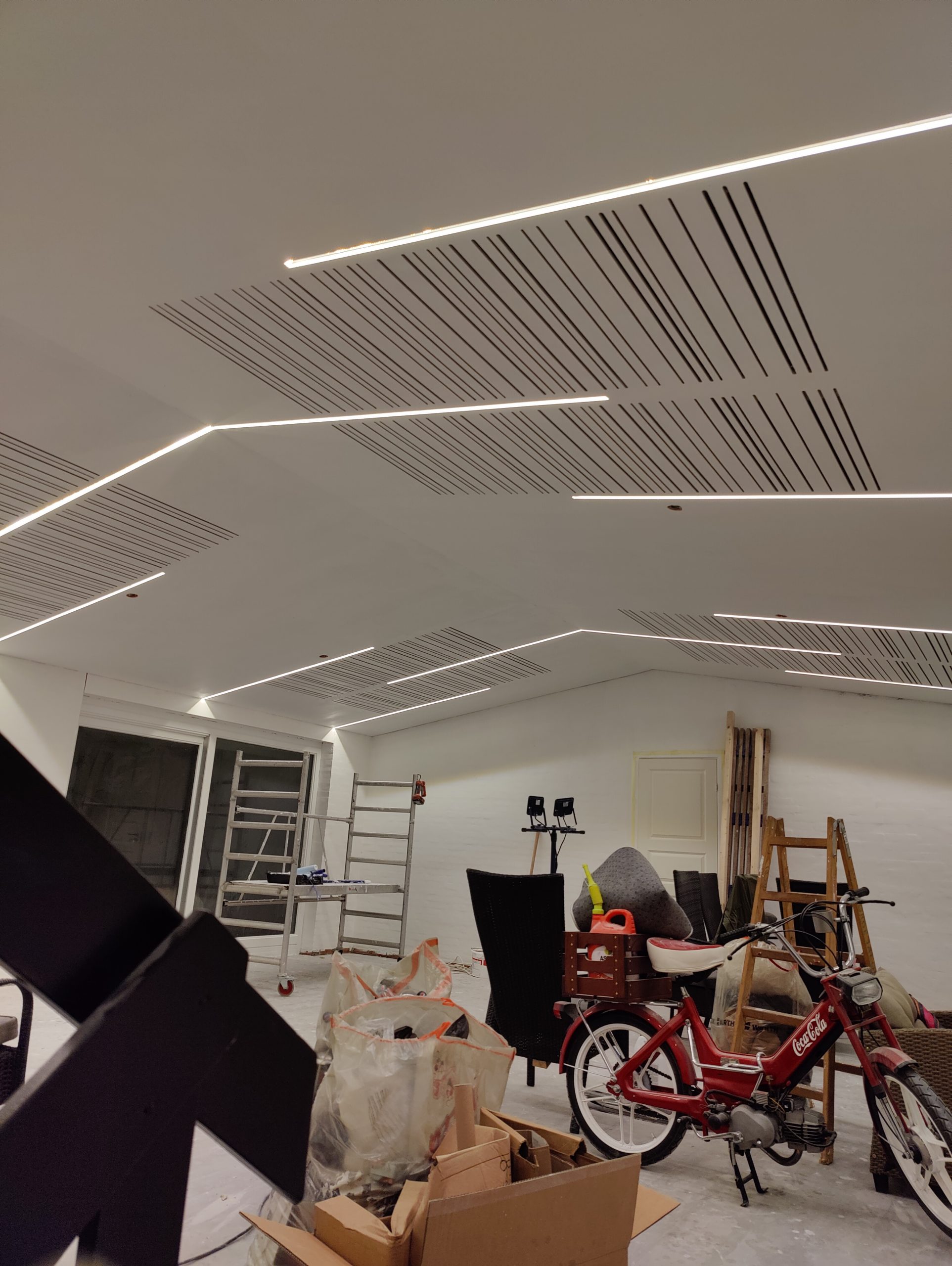 Kjøkkentak med dimbar LED-belysning