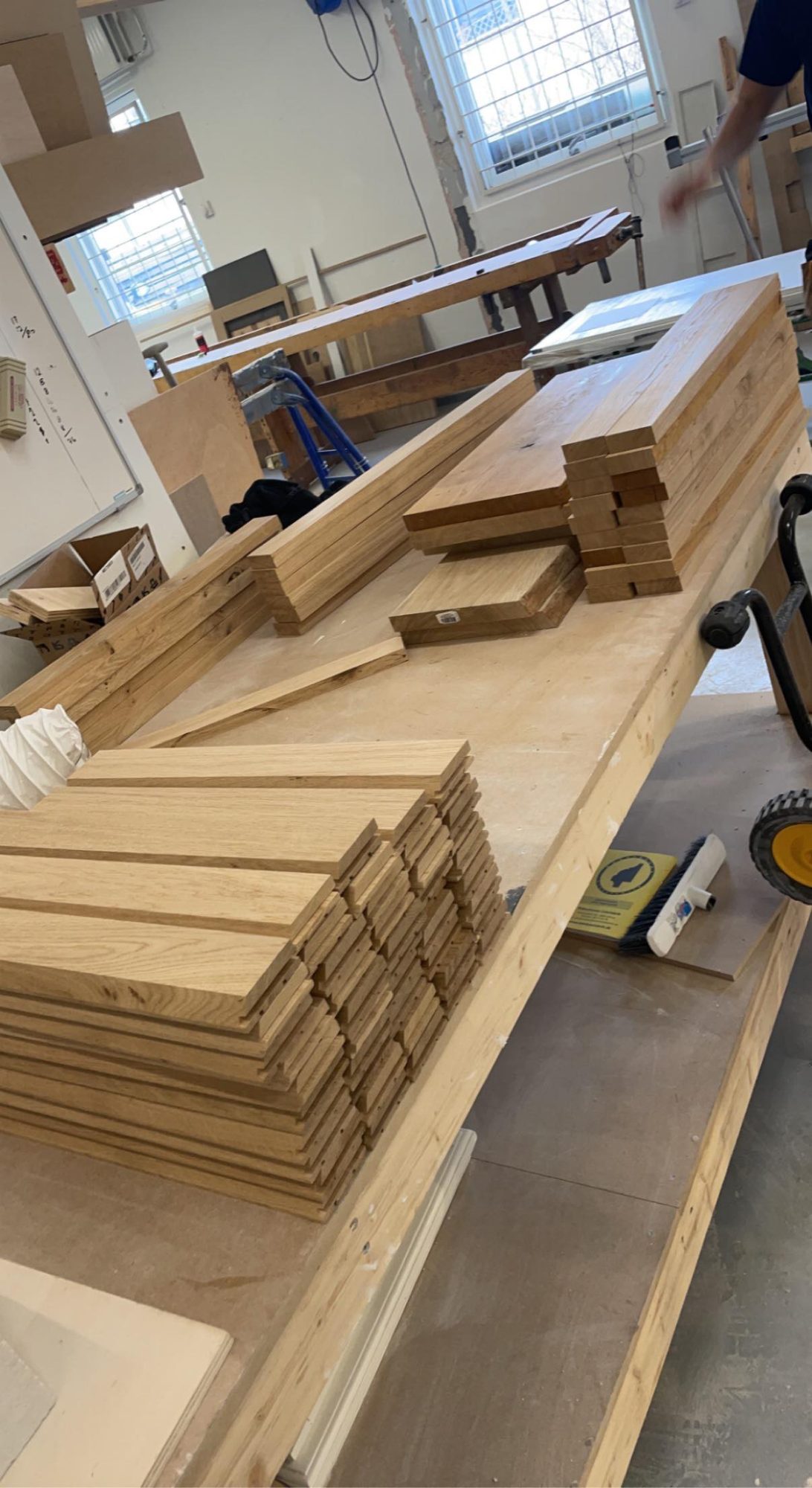 Kjøkkenfronter laget av parkettstaver