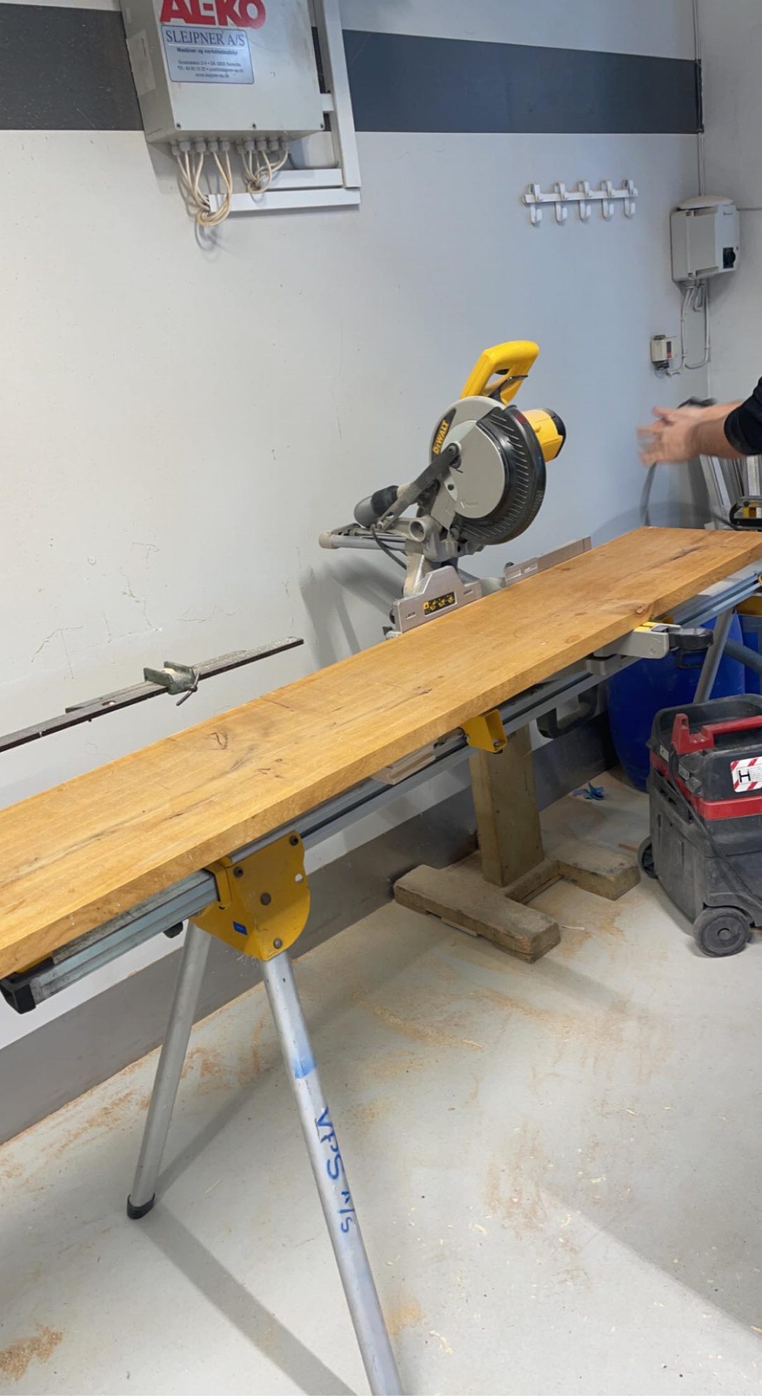 Kjøkkenfronter laget av parkettstaver