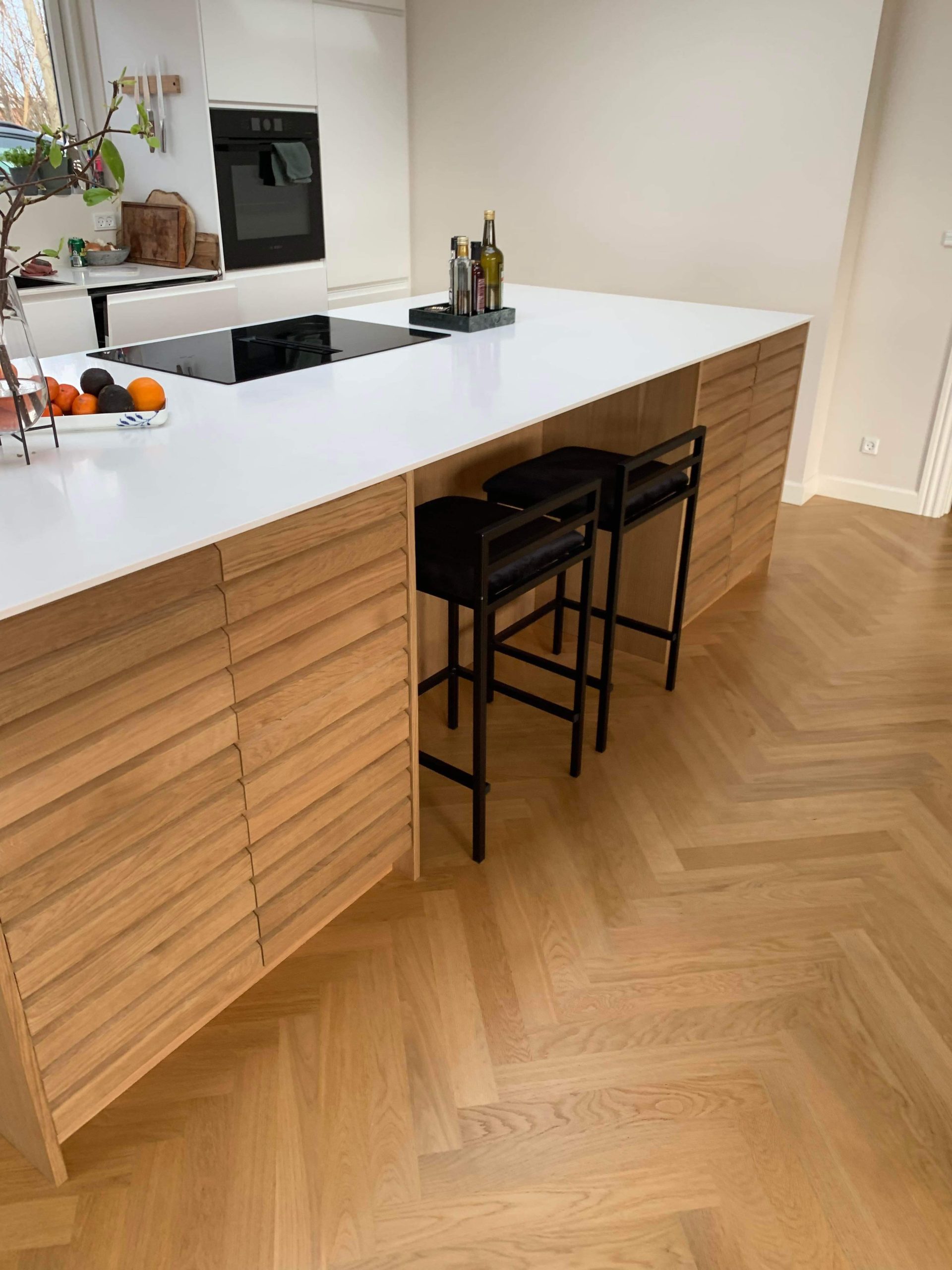 Kjøkkenfronter laget av parkettstaver