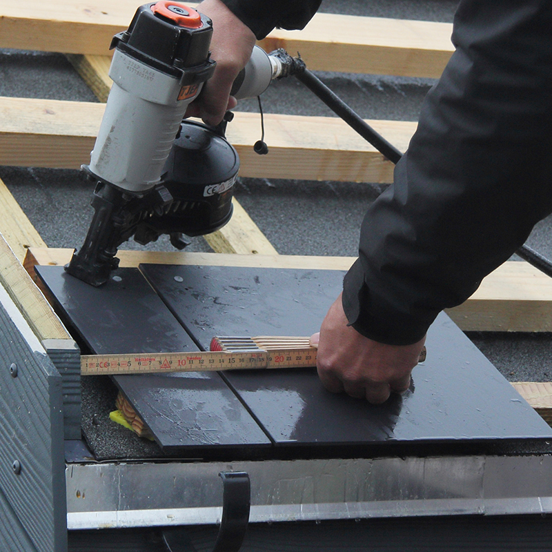 Liuskekivikatto asennus