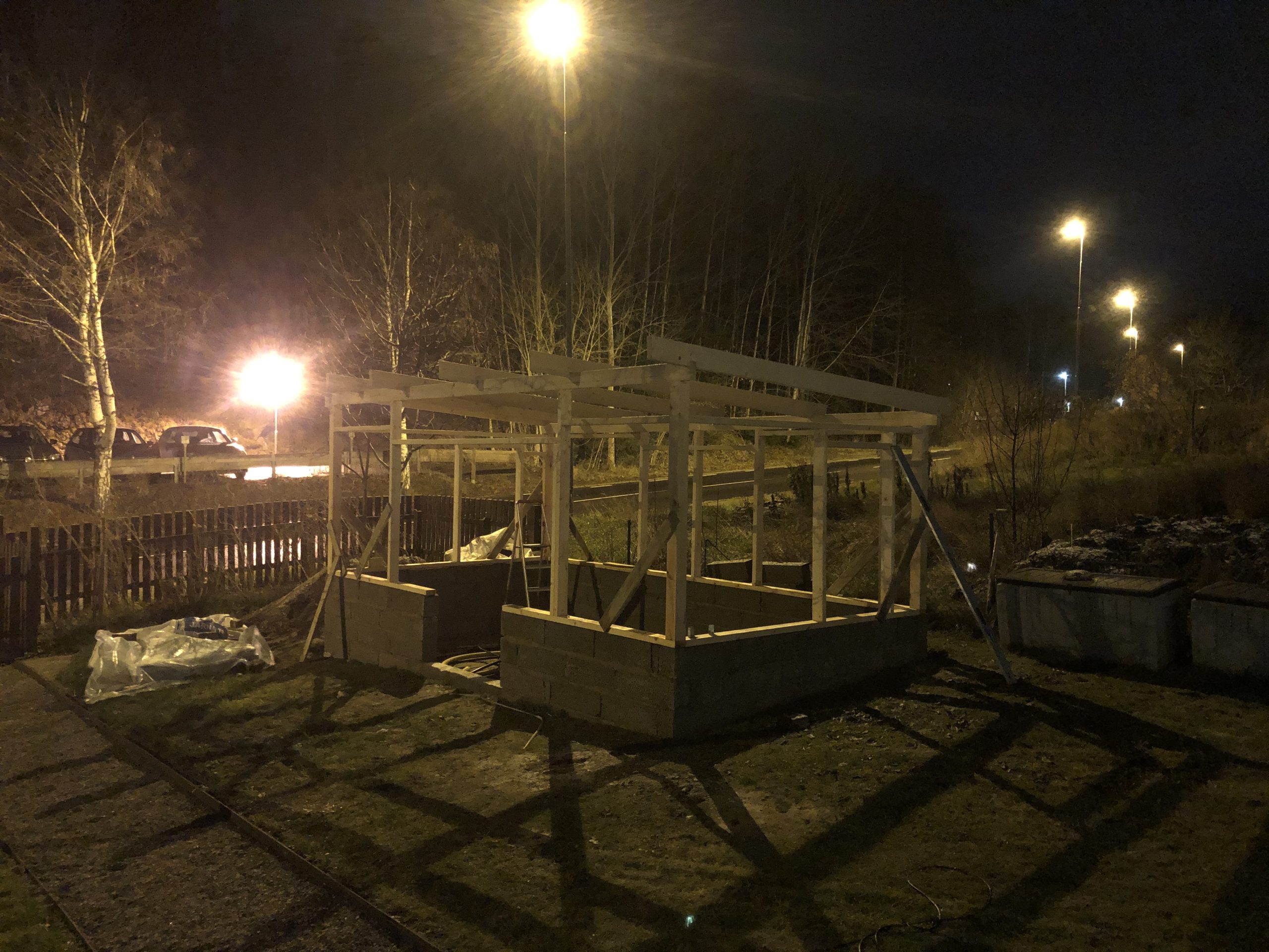 Orangeri med bröstning av leca