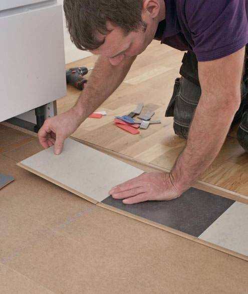 Linoleumilattia puunväri