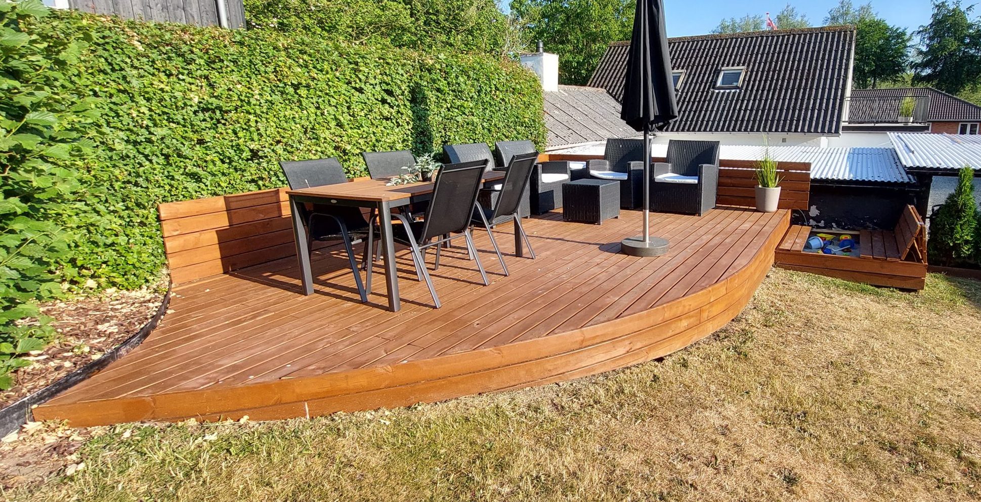 Trädäck med rundad kant