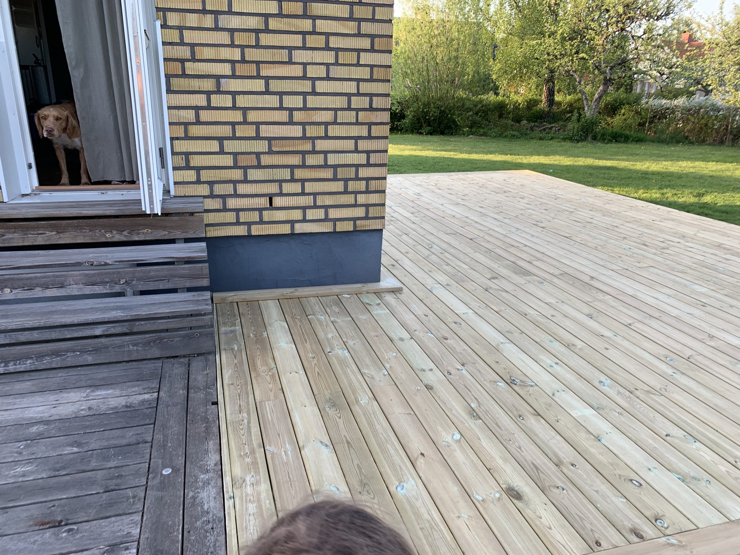 Træterrasse i tilknytning til huset