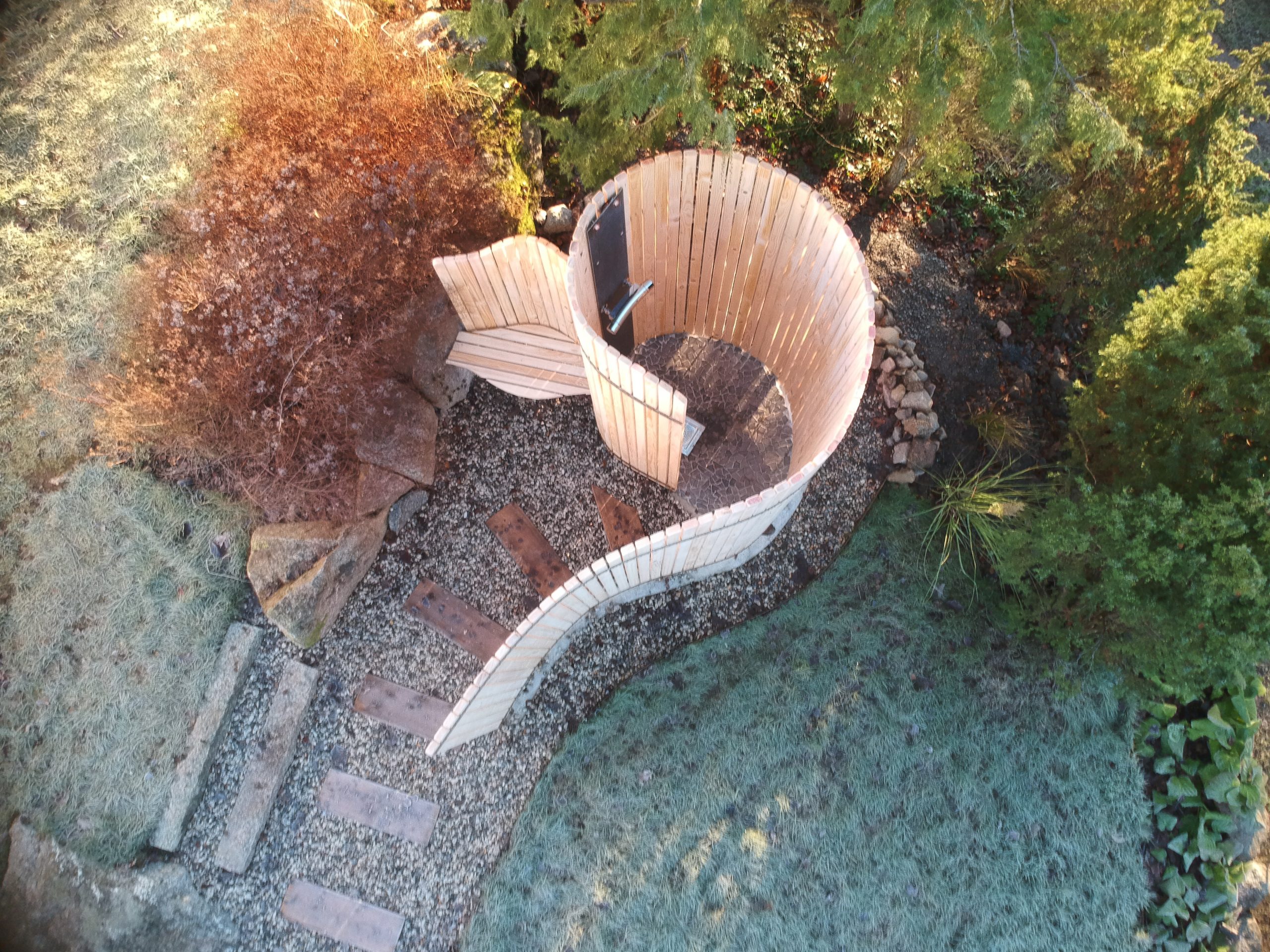 Udendørs bruser af trælister