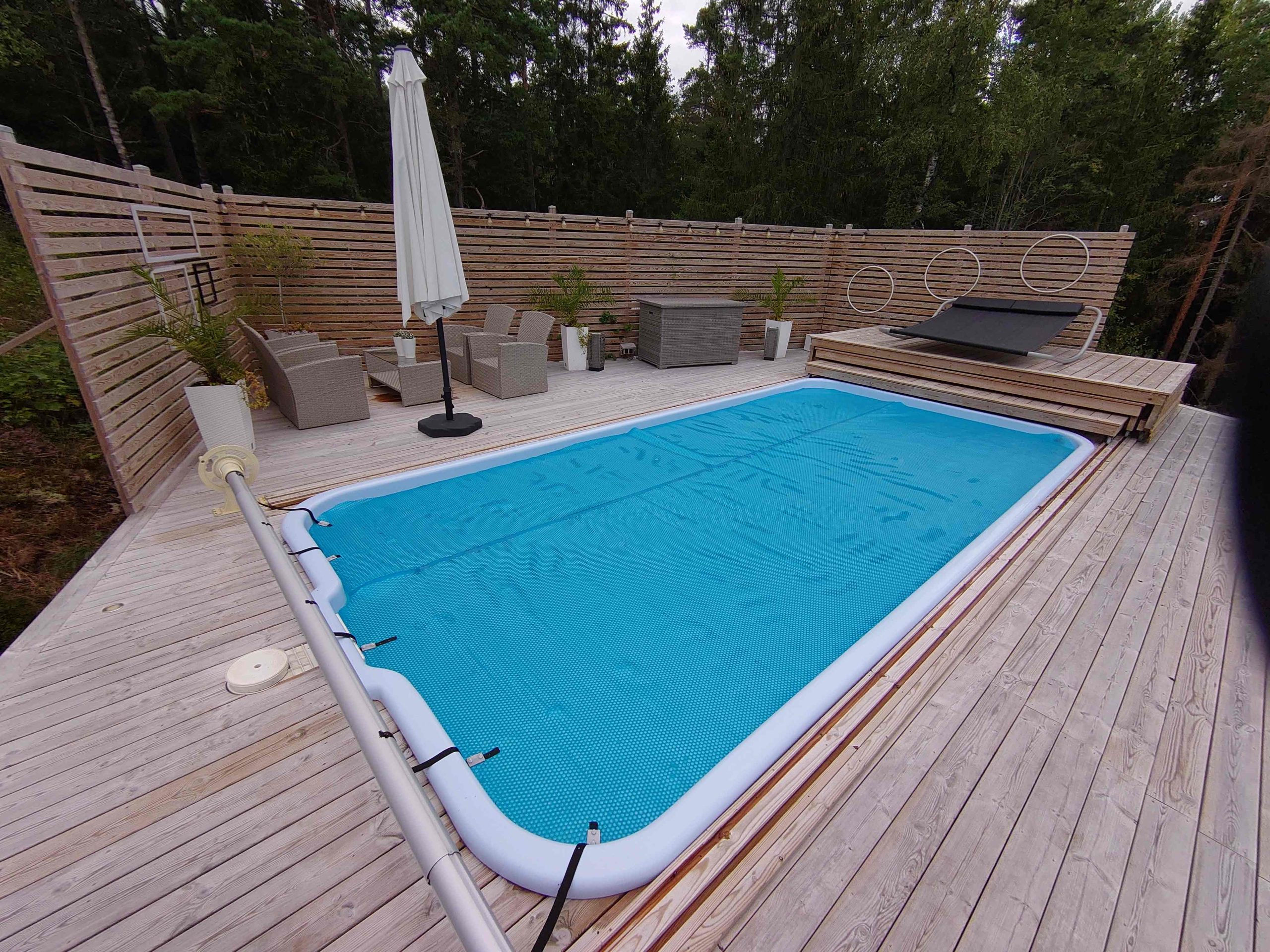 Svømmebasseng på fjellet