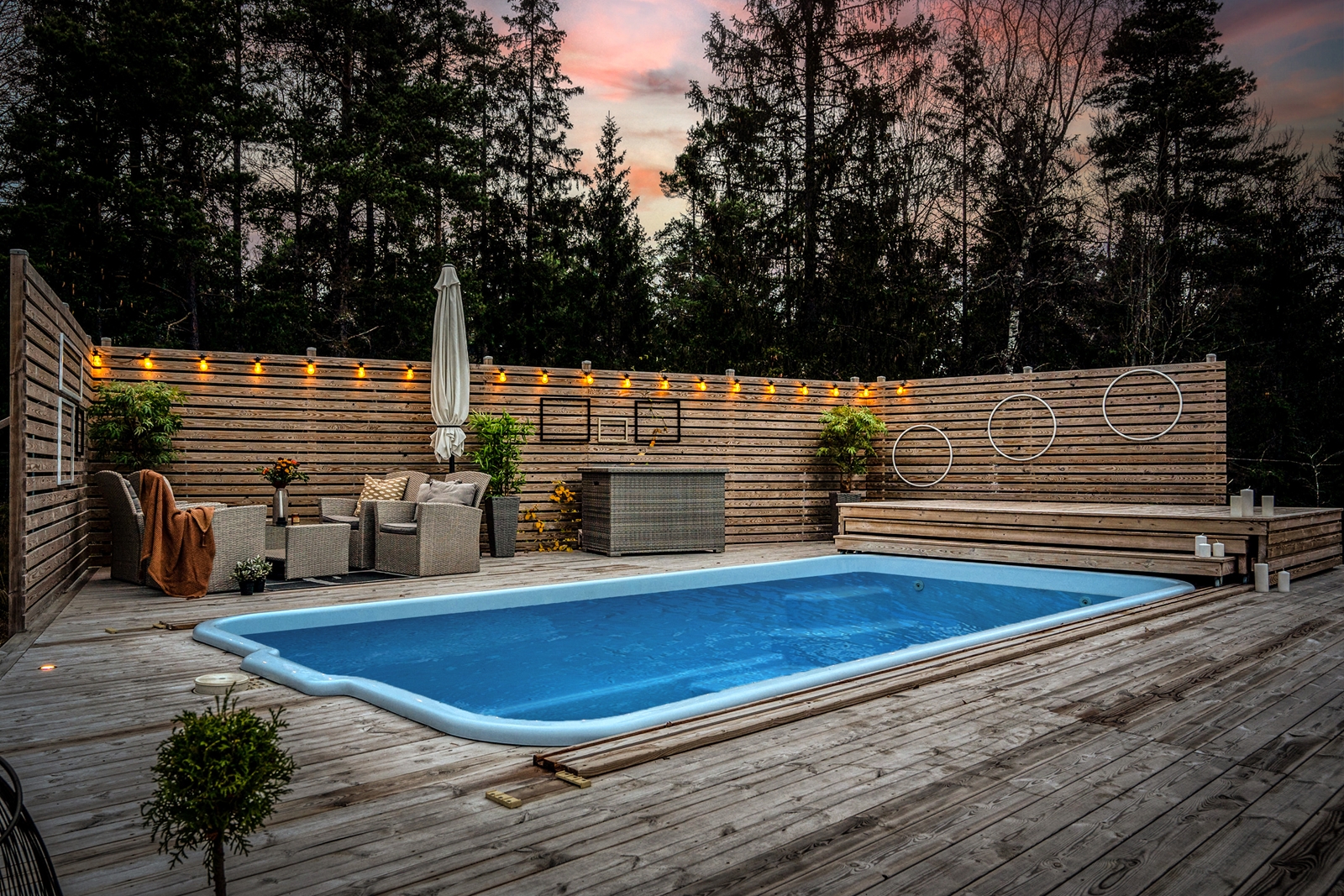 Svømmebasseng på fjellet