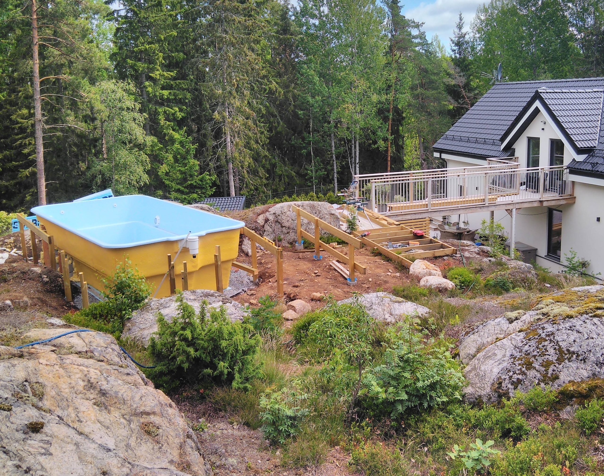 Svømmebasseng på fjellet