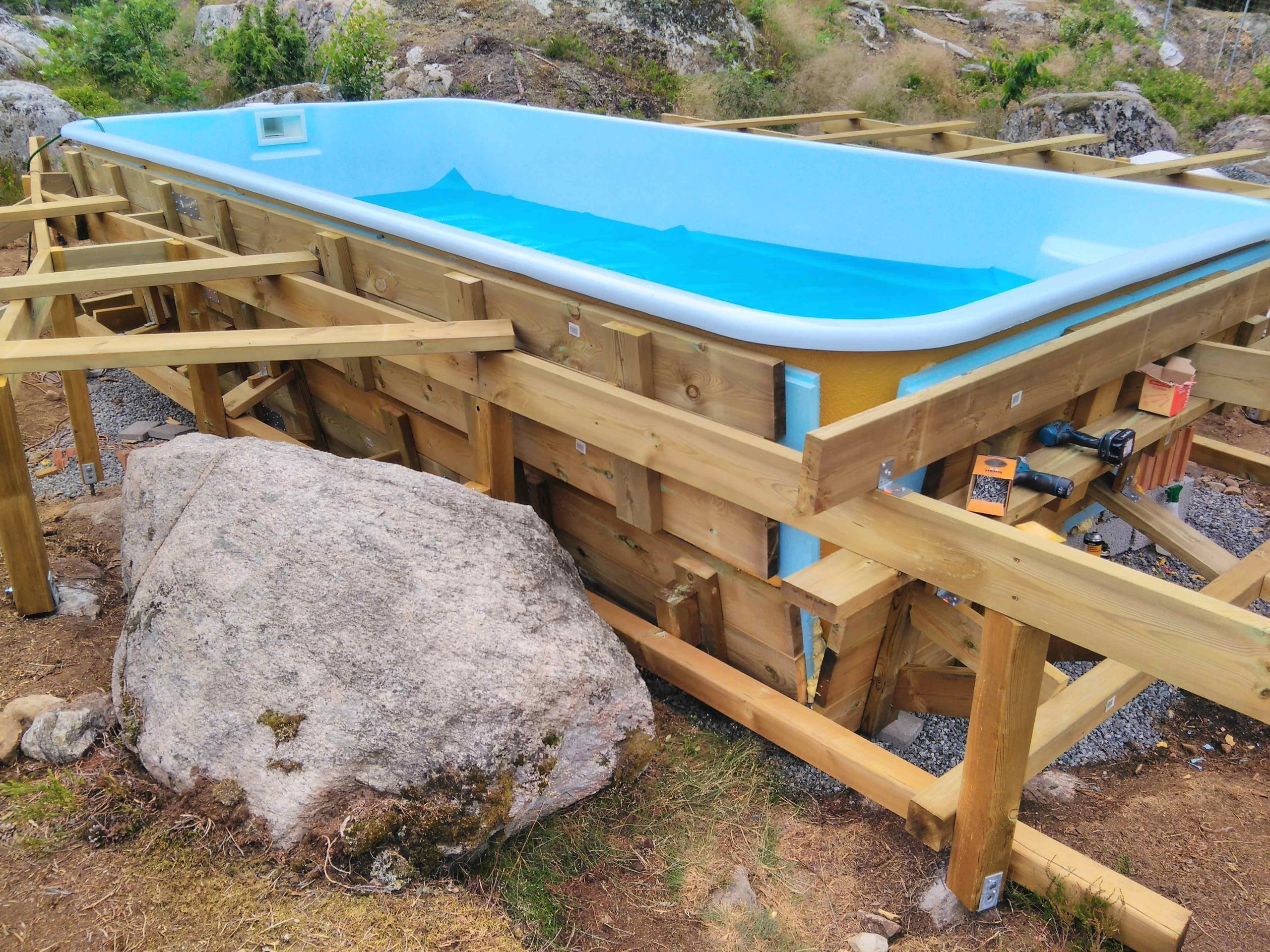 Svømmebasseng på fjellet