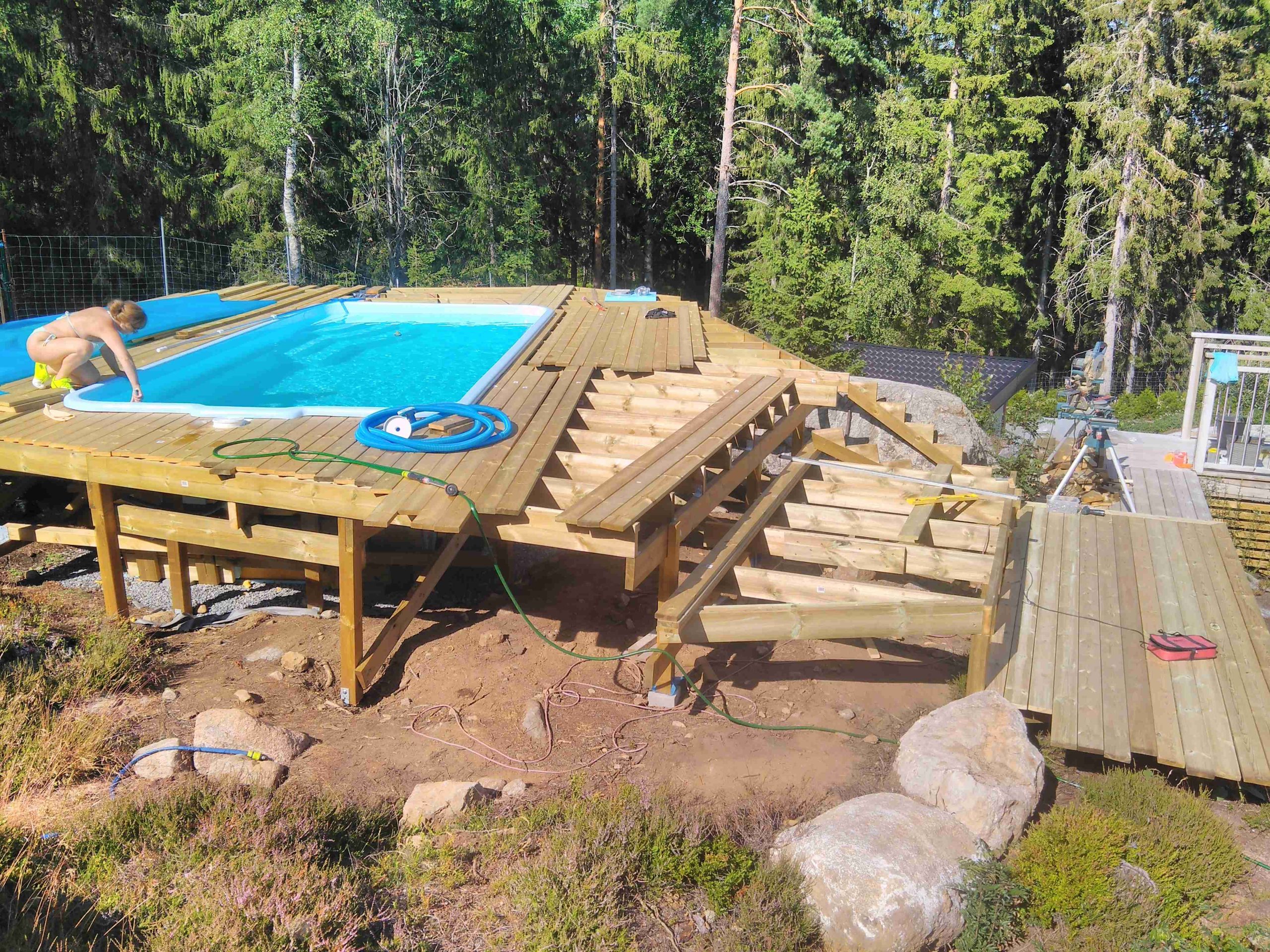 Svømmebasseng på fjellet