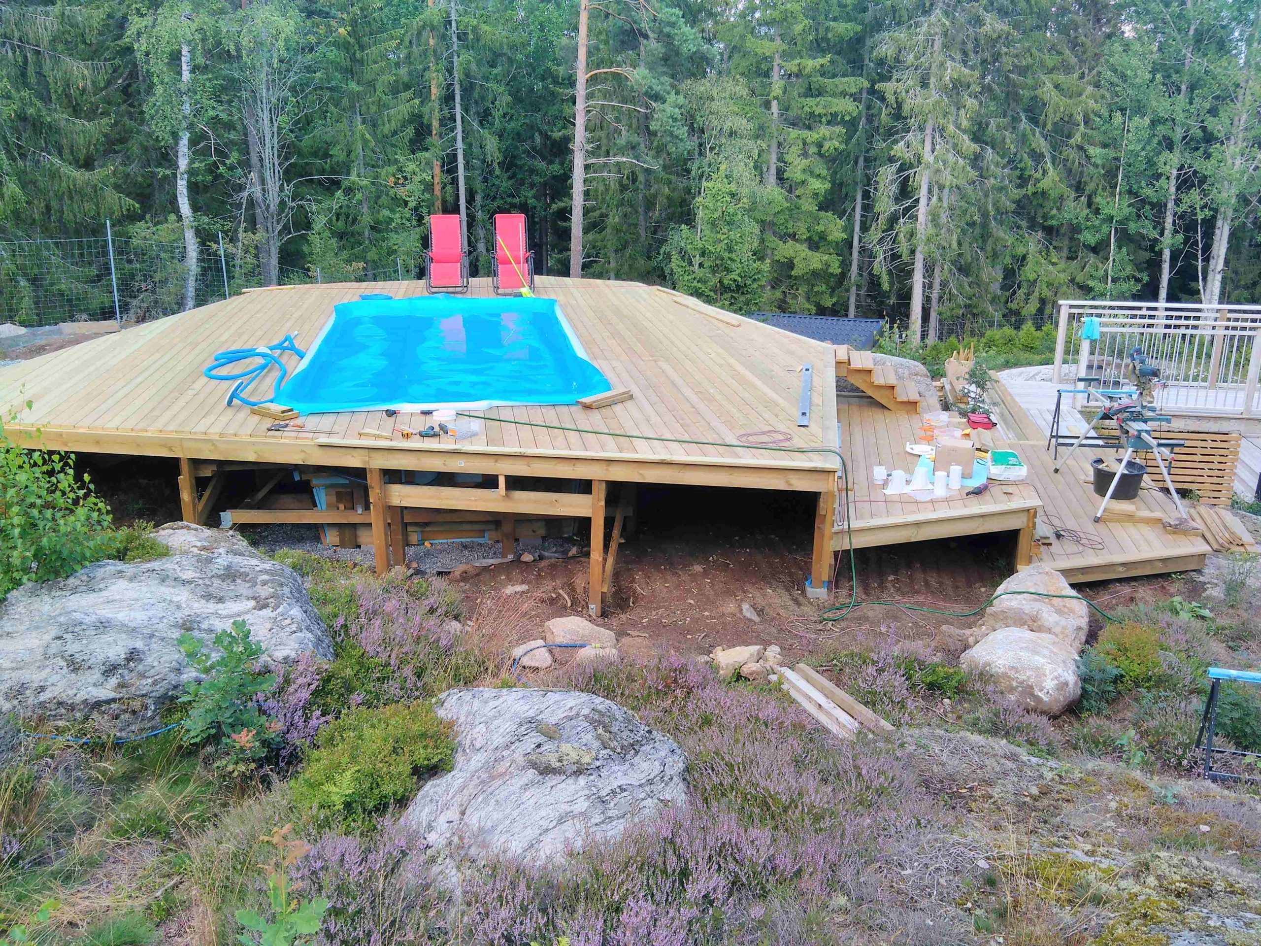 Svømmebasseng på fjellet