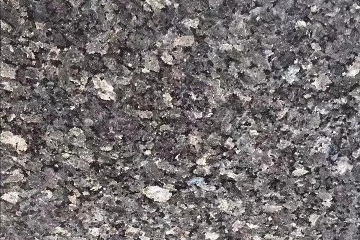 Svarte granittfliser