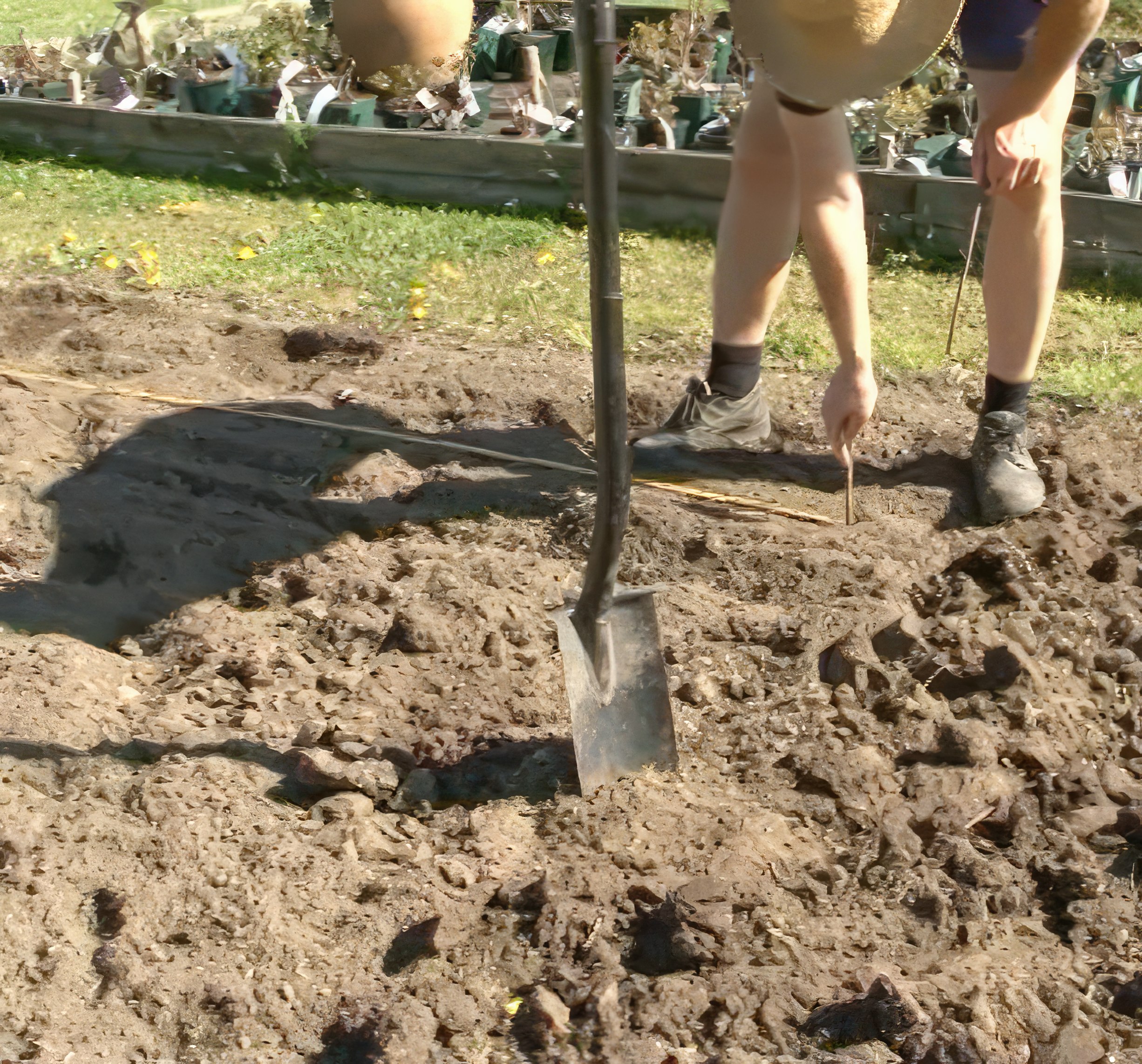 Stauder Jorden i bedet gøres klar