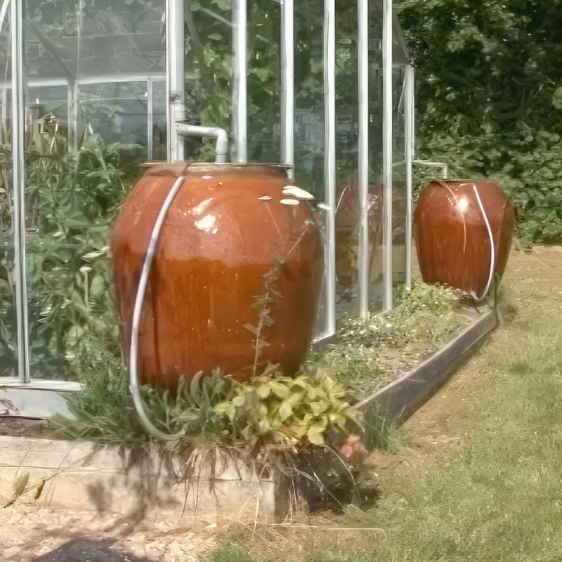 vanning av kjøkkenhage