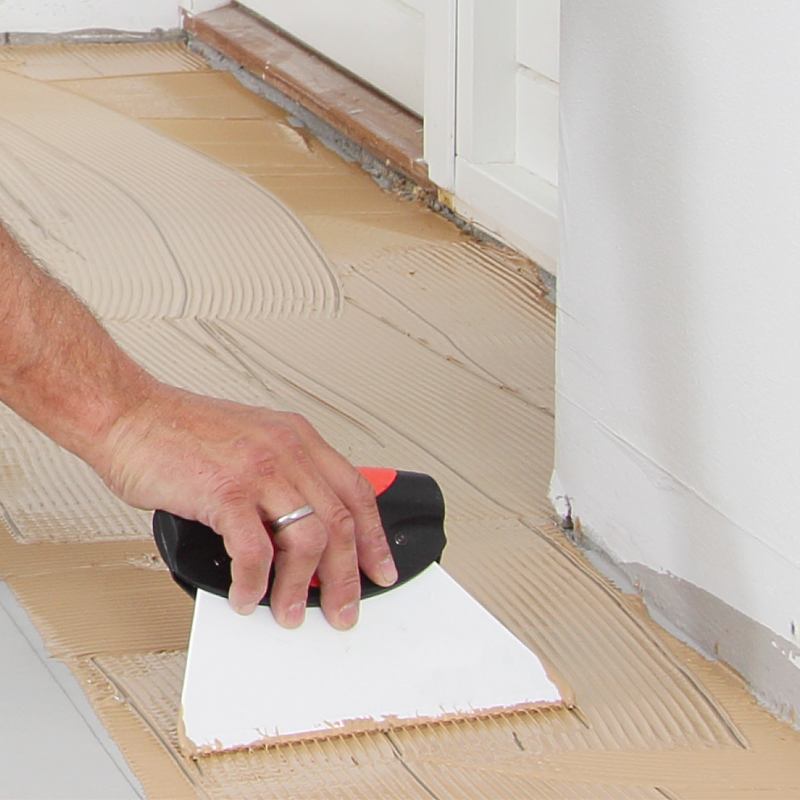 Lattialiima vinyylille