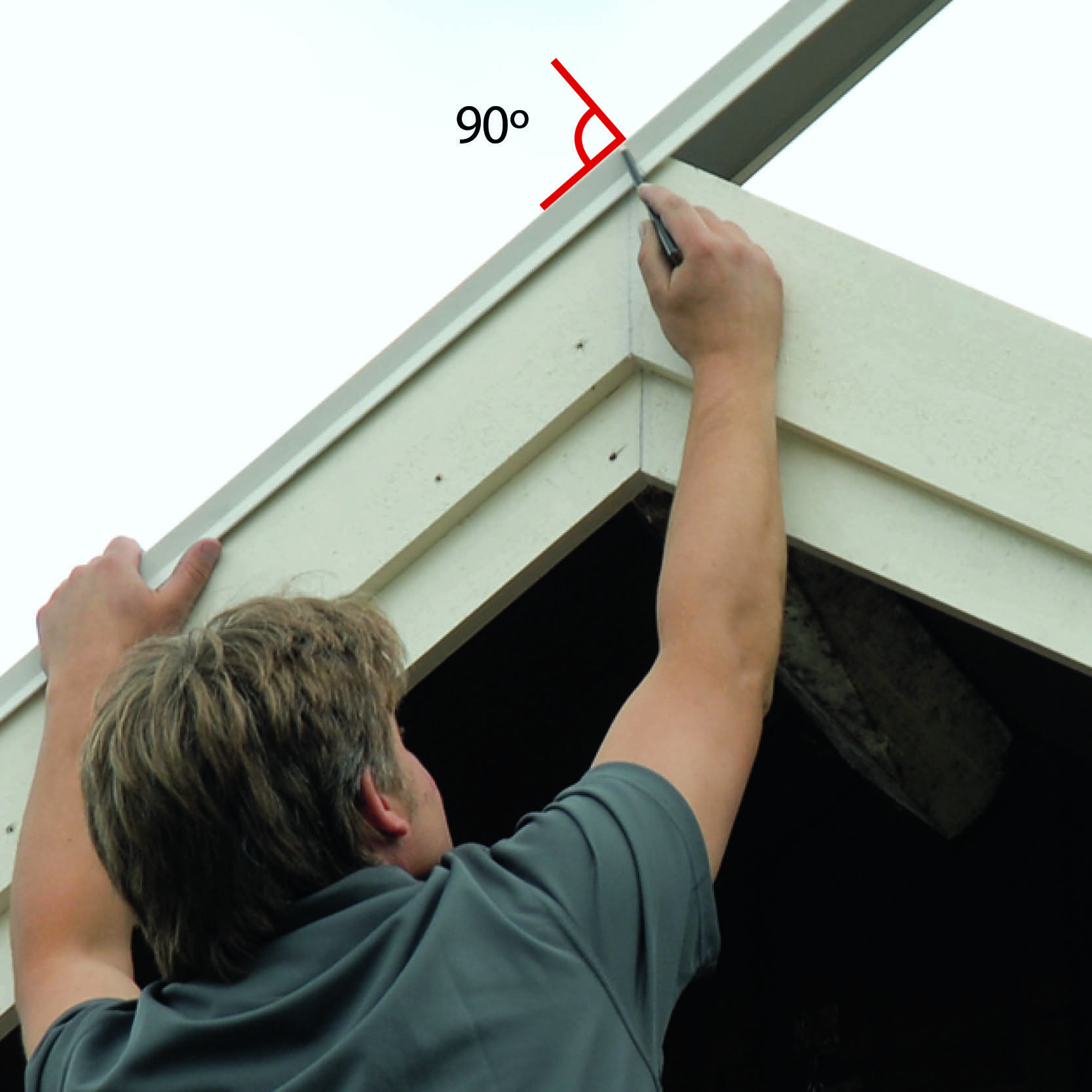 Lista taivutetaan katonharjan yli