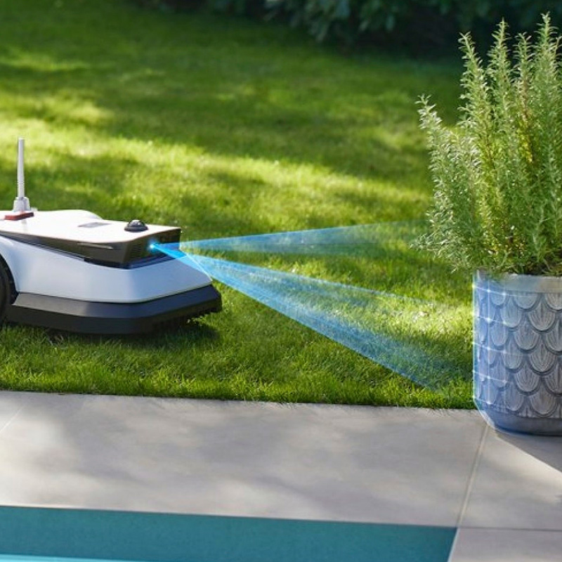 ECOVACS GOAT ROBOTGRESSKLIPPER