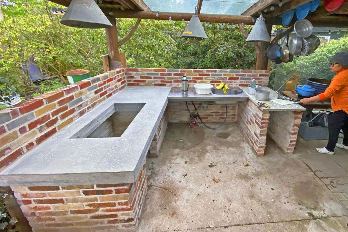 Udekøkken af genbrugsmursten