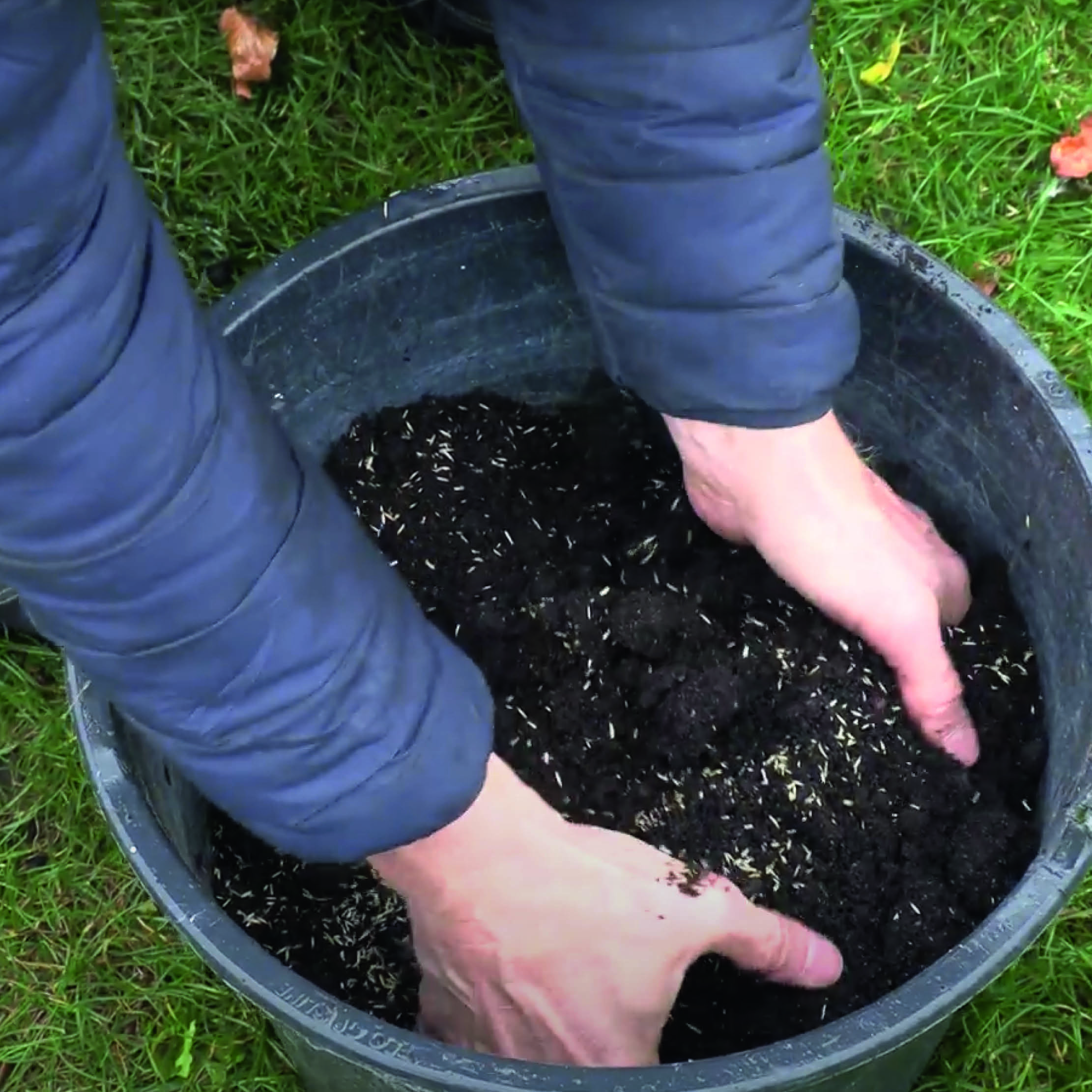 Jämna till gräsmattan