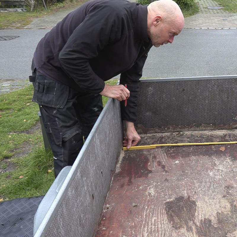 Bund til trailer: Mål traileren indvendigt
