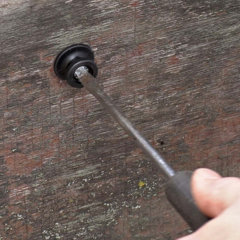 Pressening trailer: Spænd til med en skruetrækker