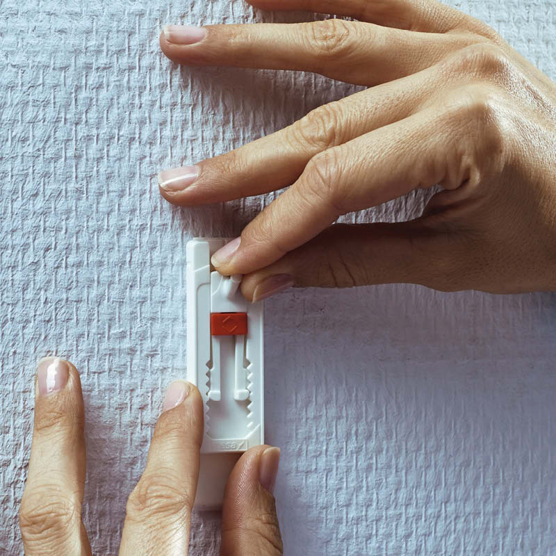 Tesa tarrakoukku: Säädä naulaa ja ripusta