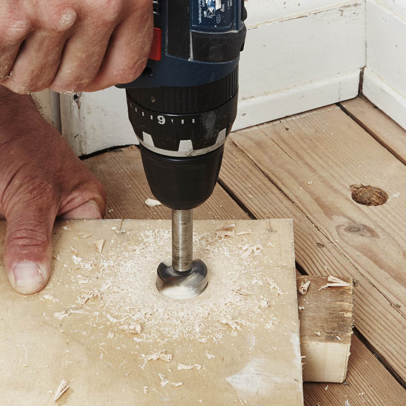 Tee porausohjain levynpalasta