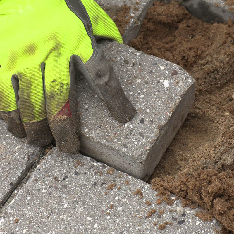 Fliserne skrider: Nu kan du lægge fliserne ned på plads igen