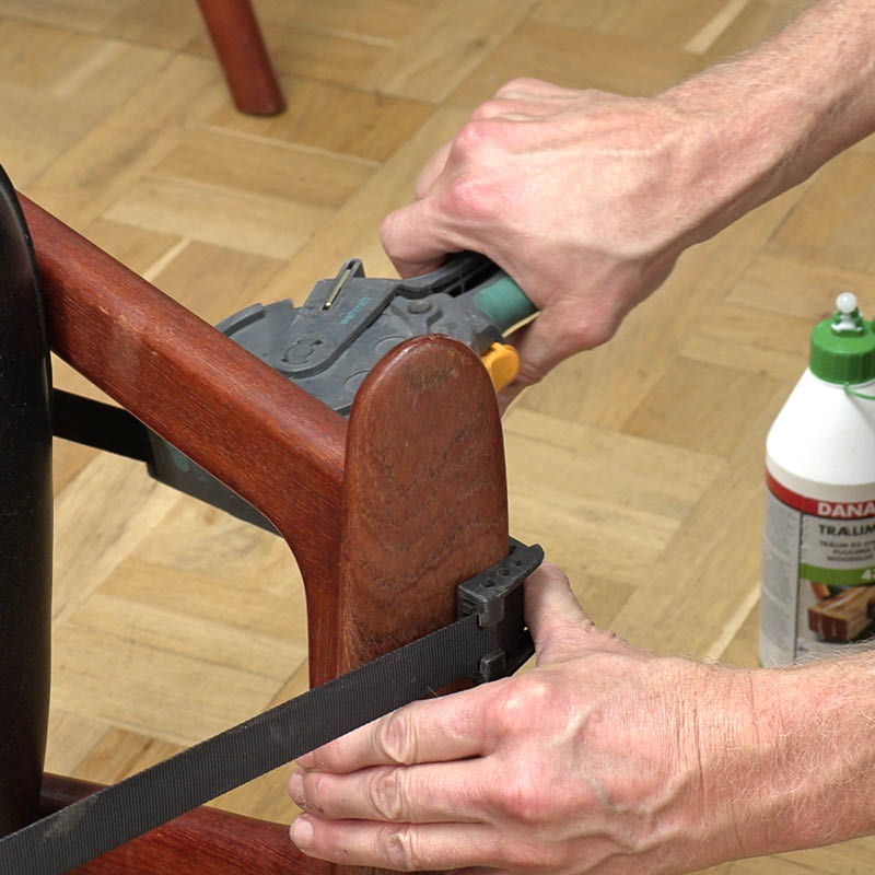 Reparation af stole: Lad limen tørre