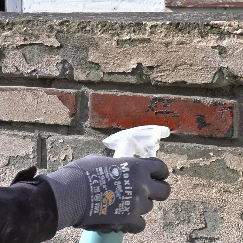 Pris för utbyte av tegelstenar: Fukta tegelstenar och fog ordentligt