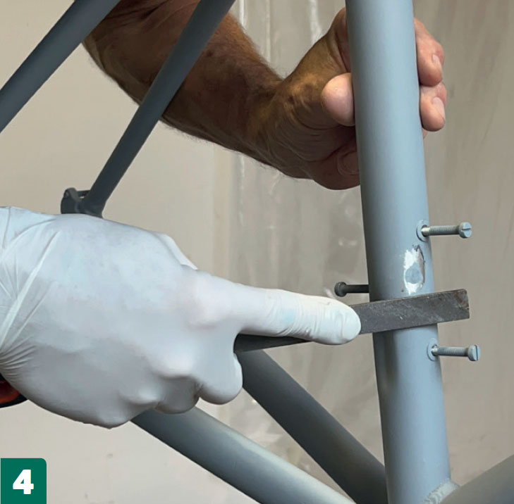 Spraymaling cykel: Slib reparationsmassen til, når den er hærdet