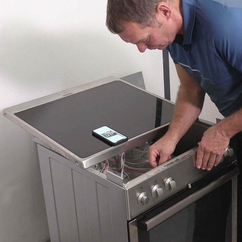 Byta termostat spis: Sätt tillbaka alla sladdar