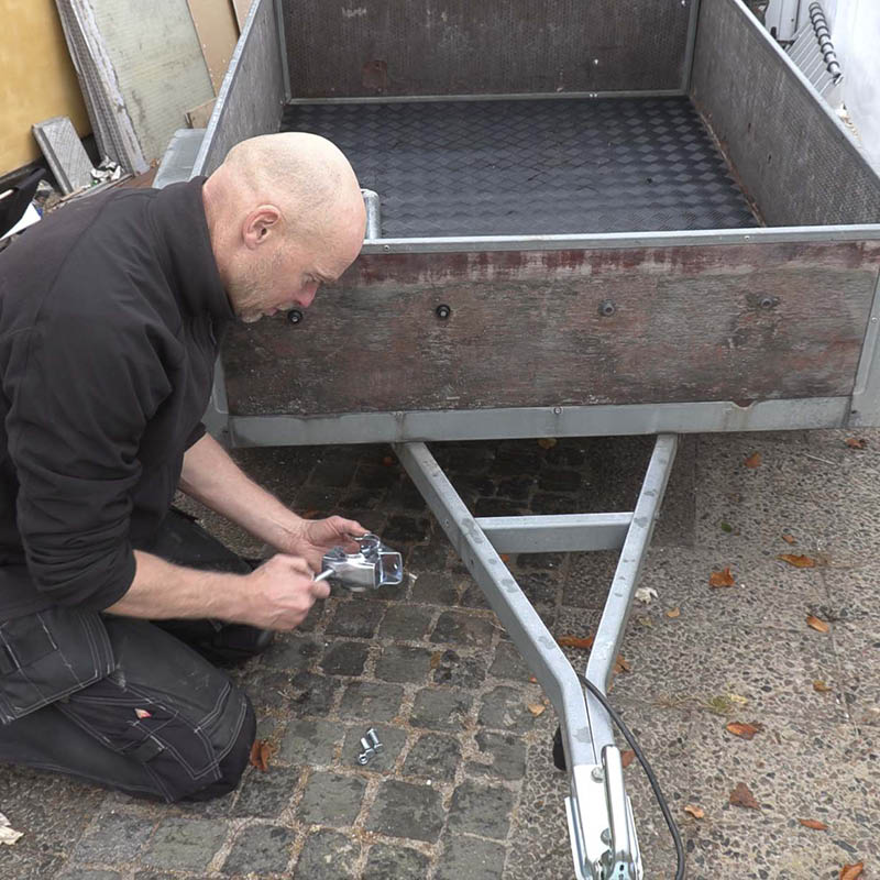 Nesehjul tilhenger: Klembøylen skal settes på