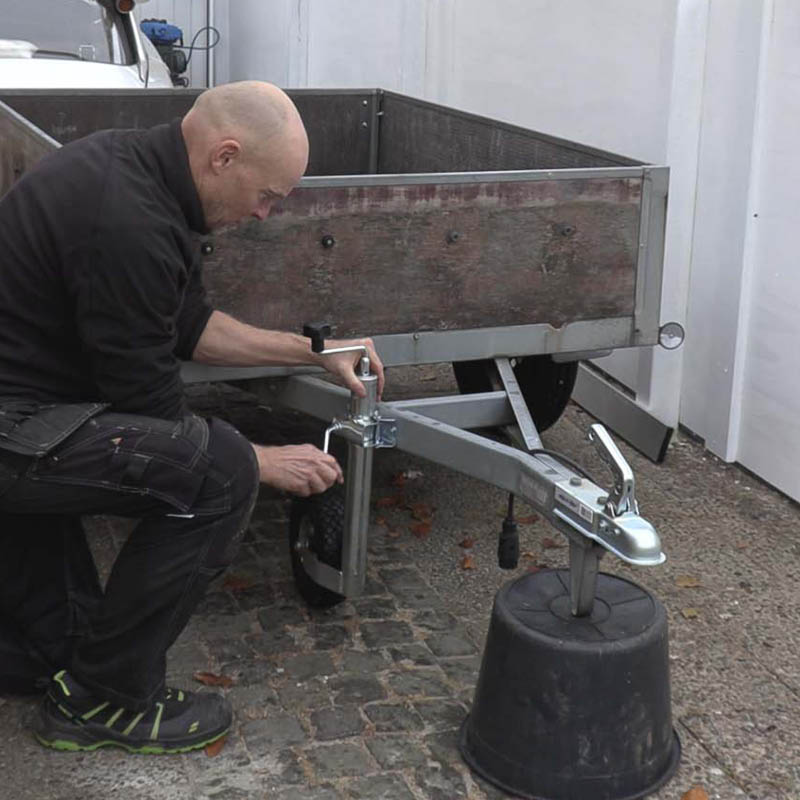 Tilhenger nesehjul: Juster hjulet i høyden