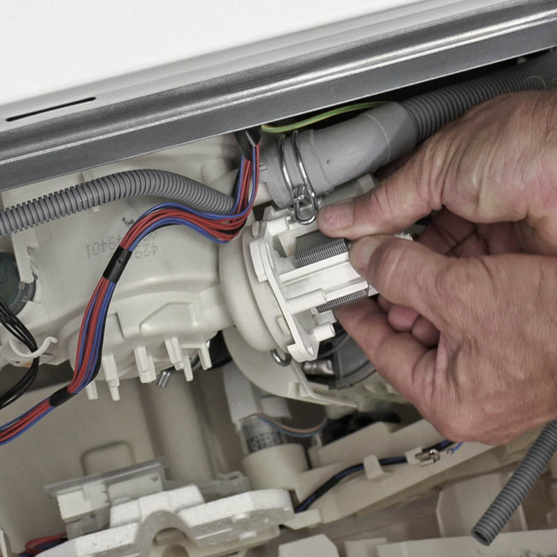 Astianpesukoneen poistopumppu: Nyt voit ruuvata pumpun irti