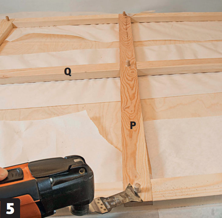 Vægdrivhus træ: Skær dyvlerne af